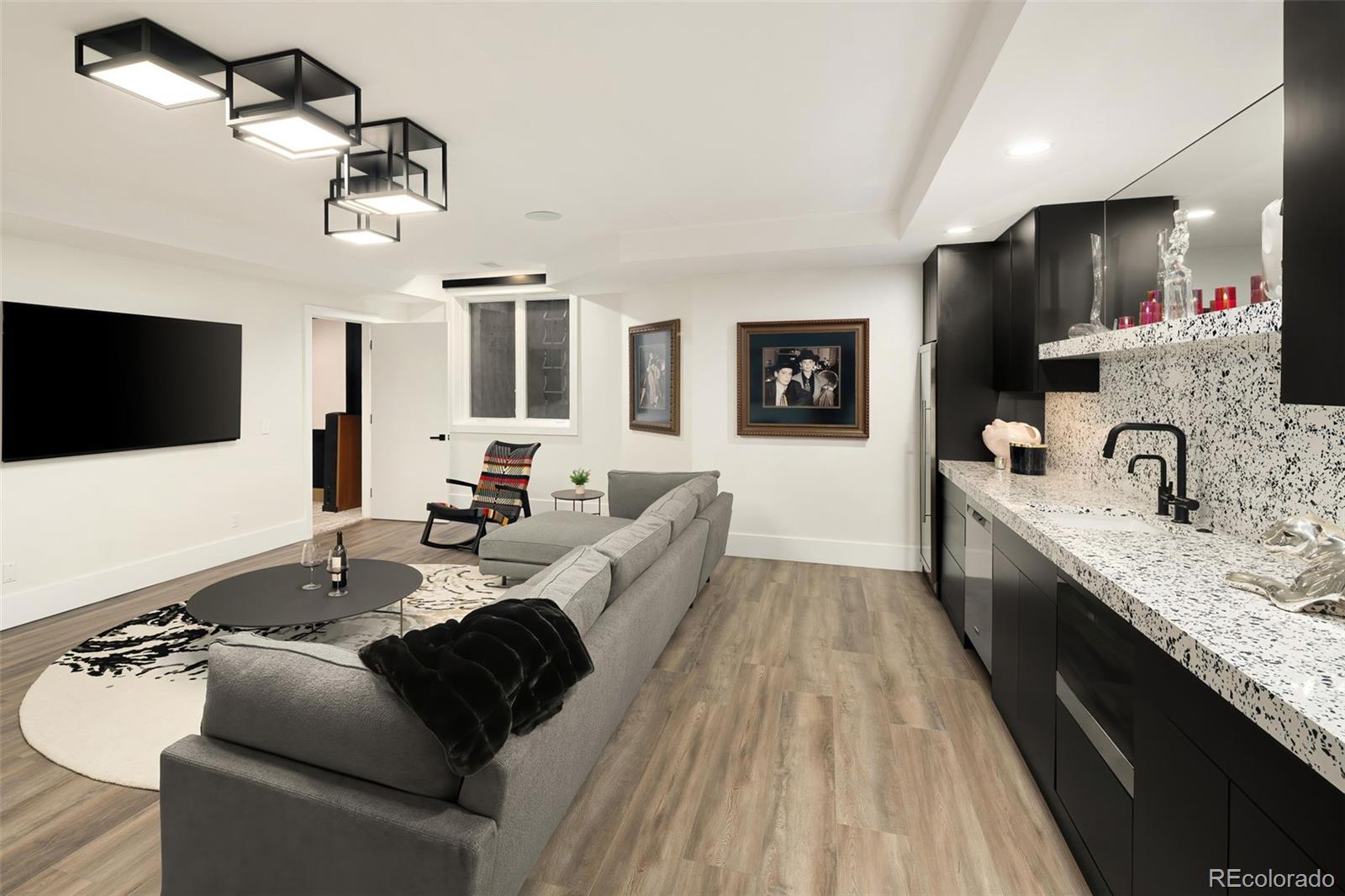 MLS Image #28 for 418  steele street,denver, Colorado