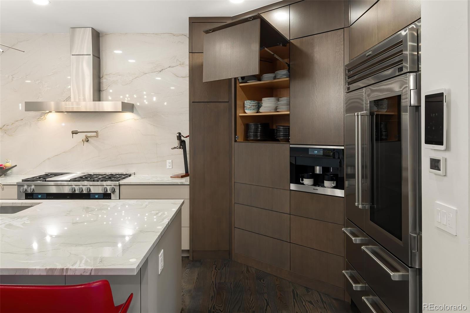 MLS Image #6 for 418  steele street,denver, Colorado