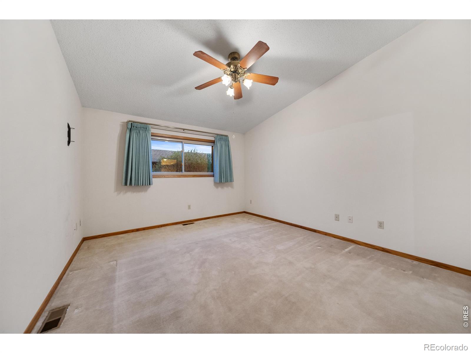 MLS Image #11 for 813 e 8th avenue,fort morgan, Colorado
