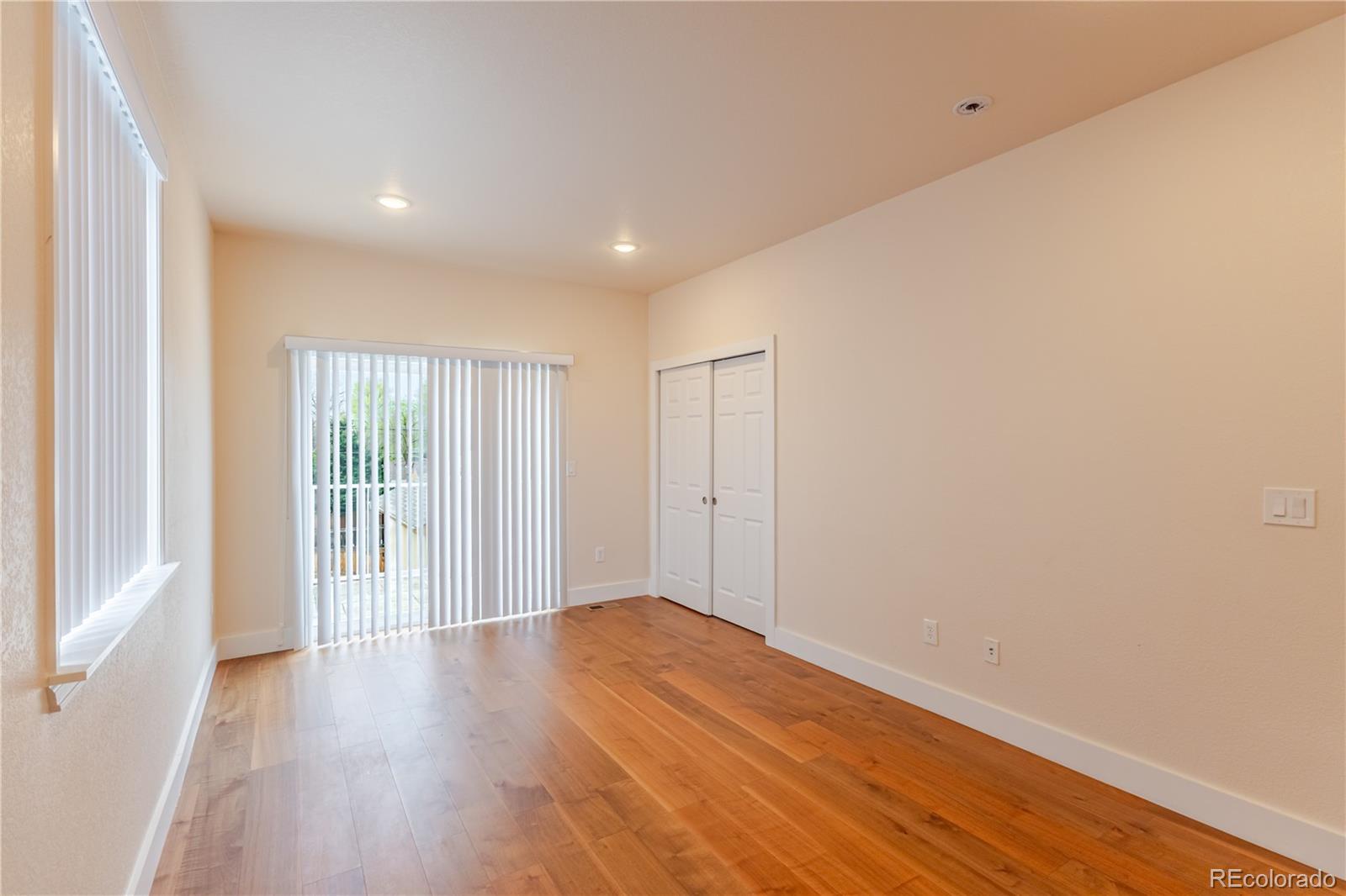 MLS Image #30 for 995 s locust street,denver, Colorado