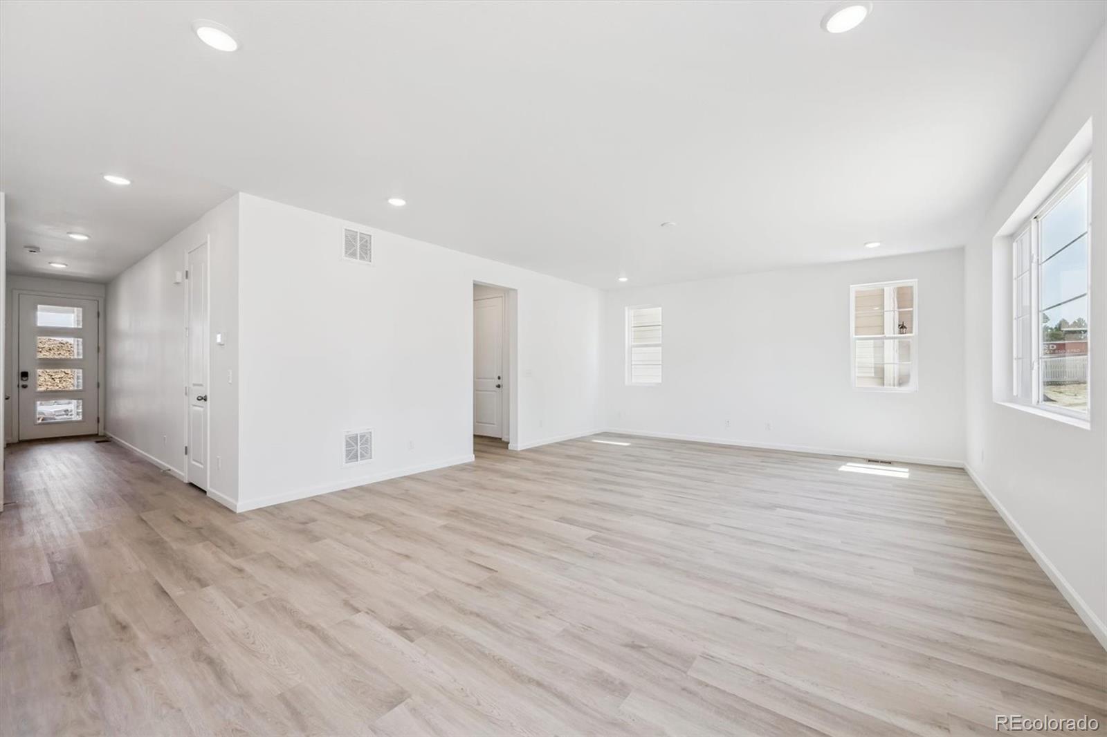 MLS Image #6 for 479 s salida street,aurora, Colorado