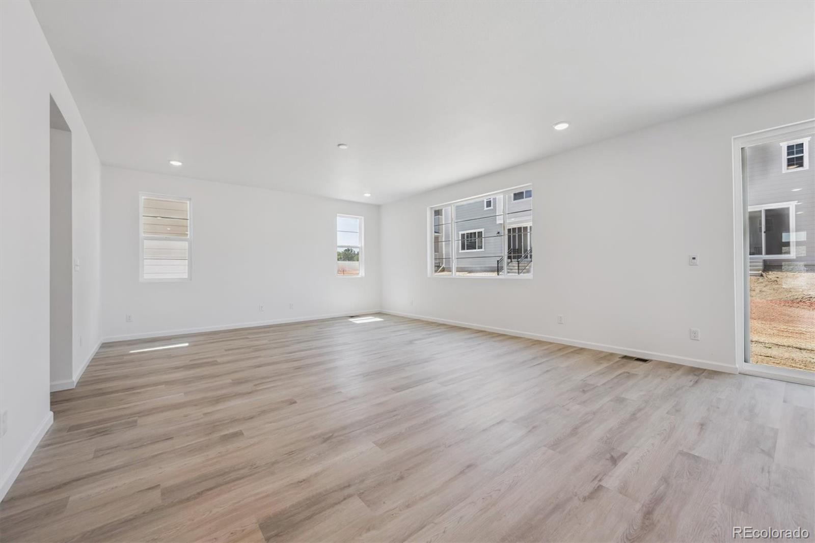 MLS Image #9 for 479 s salida street,aurora, Colorado
