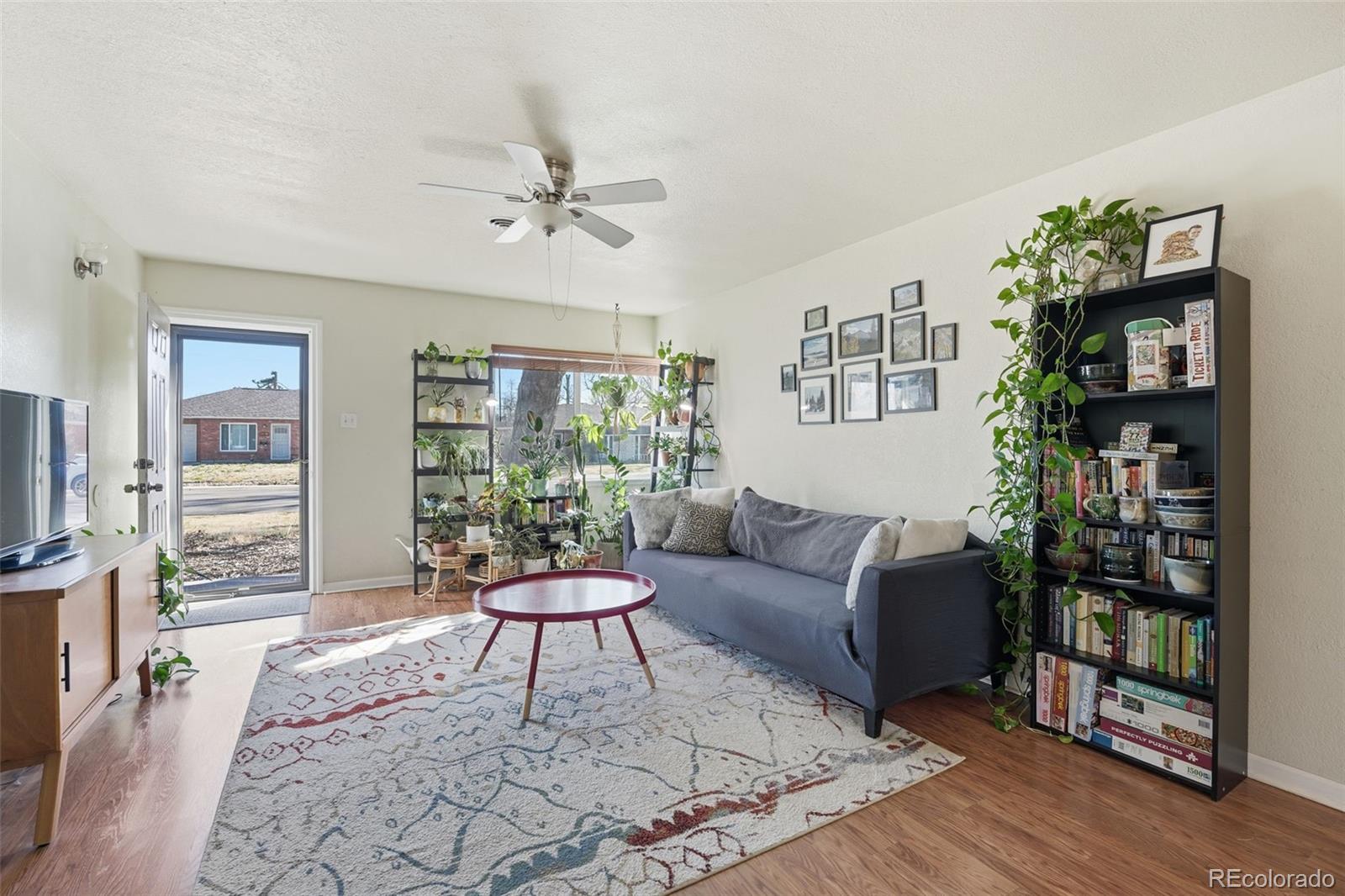 MLS Image #7 for 811  ursula street,aurora, Colorado