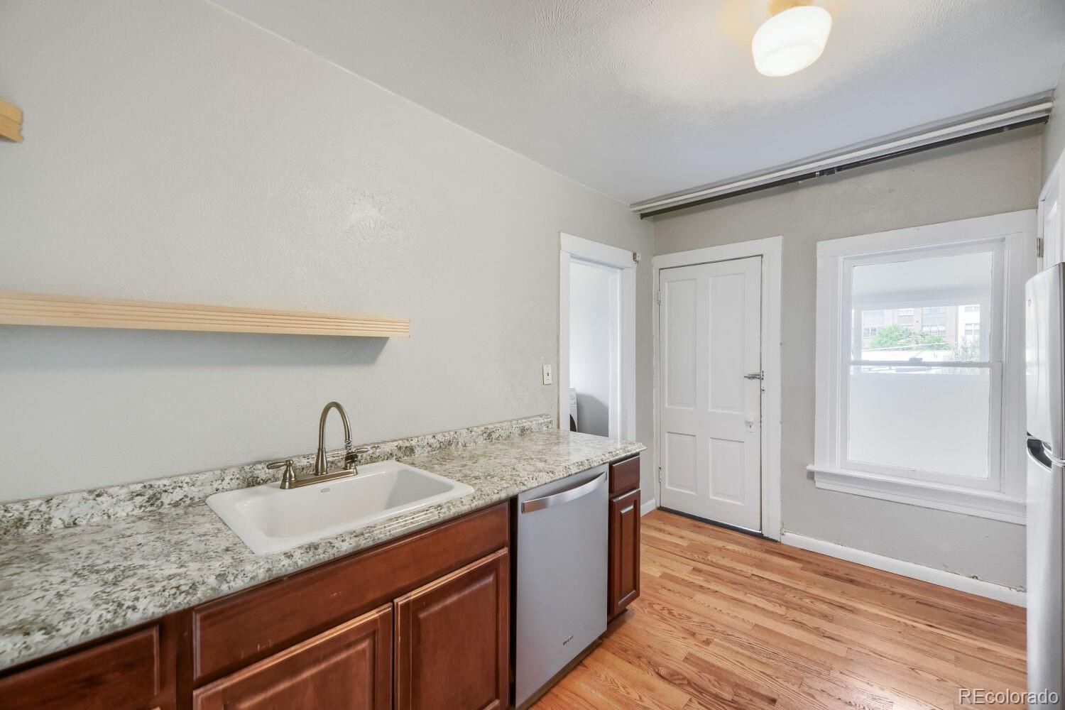MLS Image #23 for 541-543  logan street,denver, Colorado
