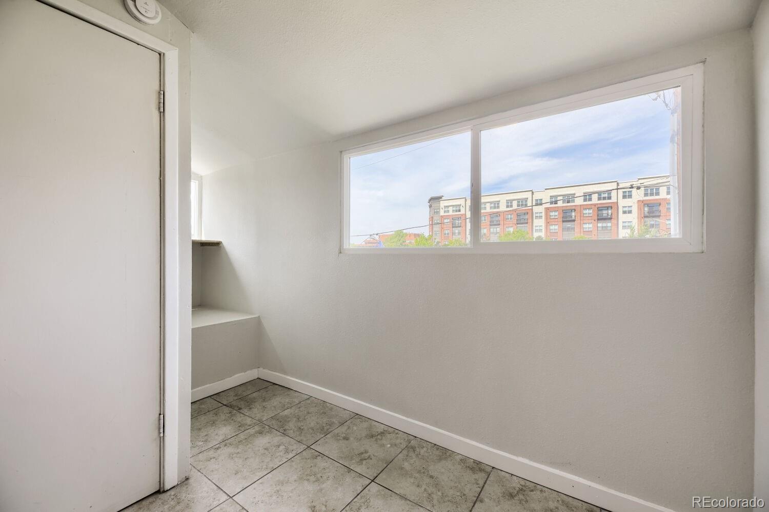 MLS Image #24 for 541-543  logan street,denver, Colorado