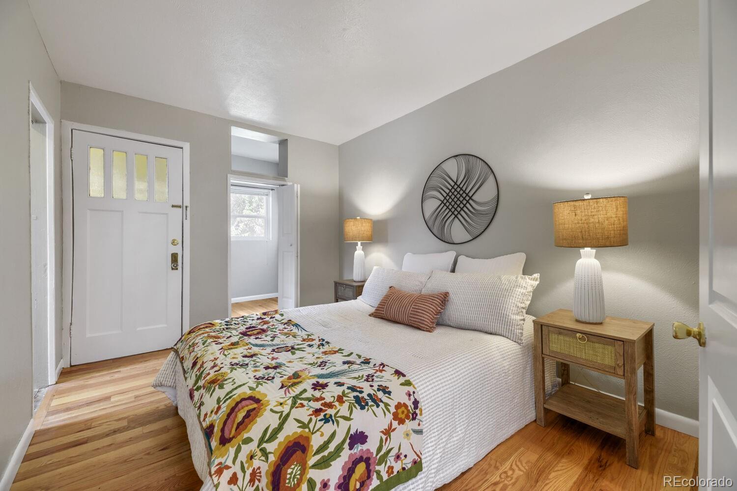 MLS Image #9 for 541-543  logan street,denver, Colorado