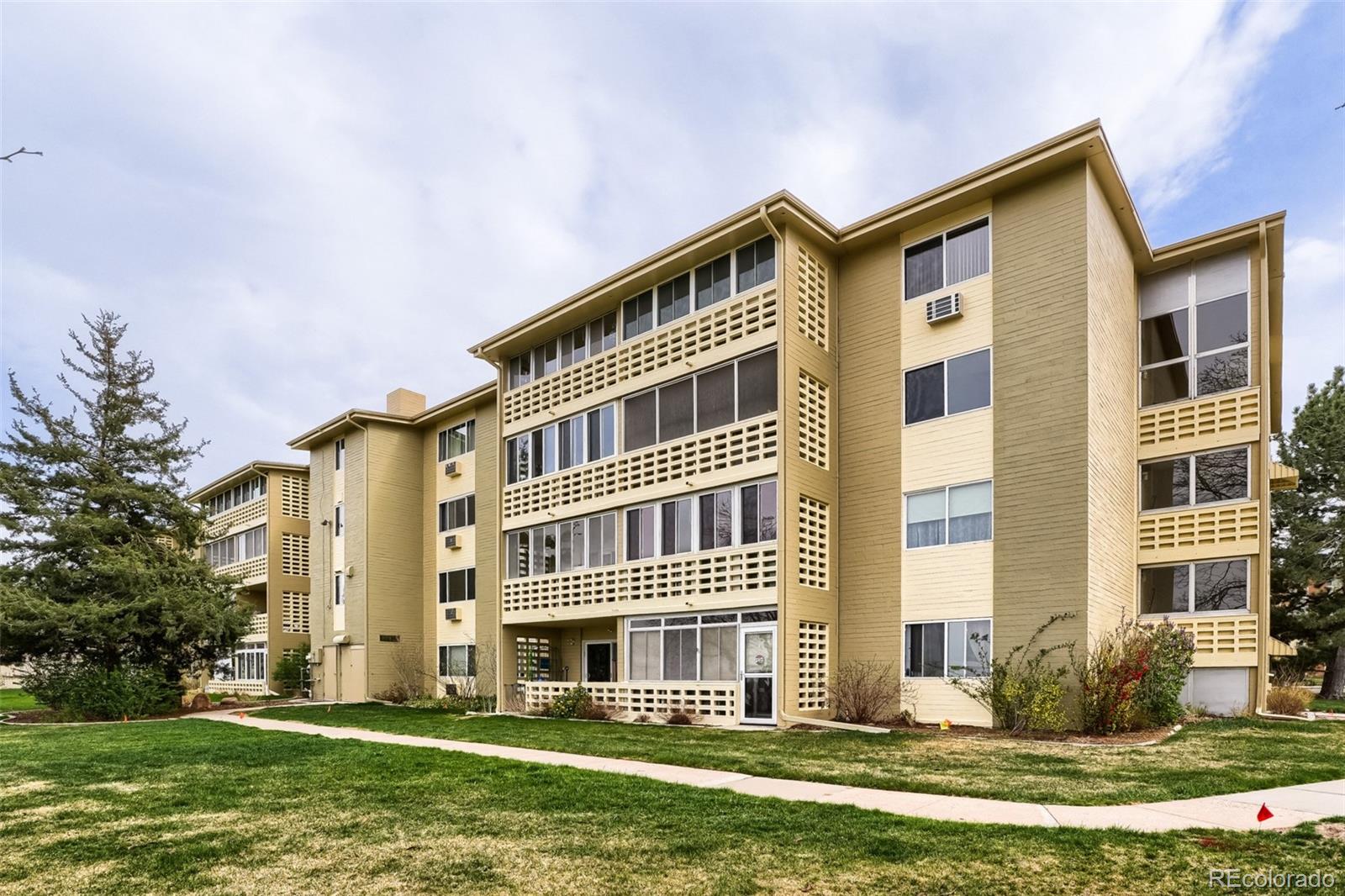 MLS Image #25 for 9155 e center avenue,denver, Colorado