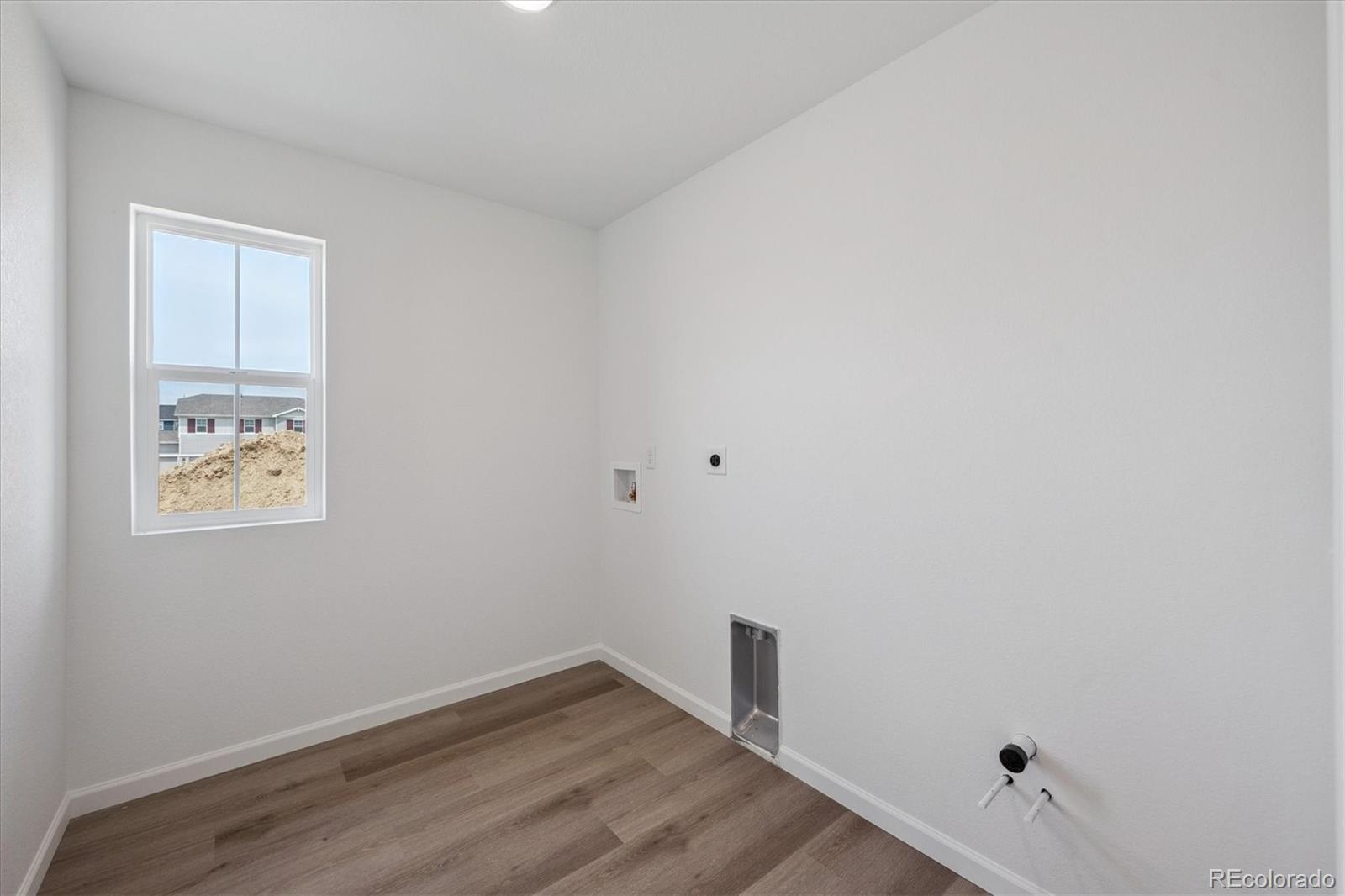 MLS Image #12 for 4639  sugar beet street,johnstown, Colorado