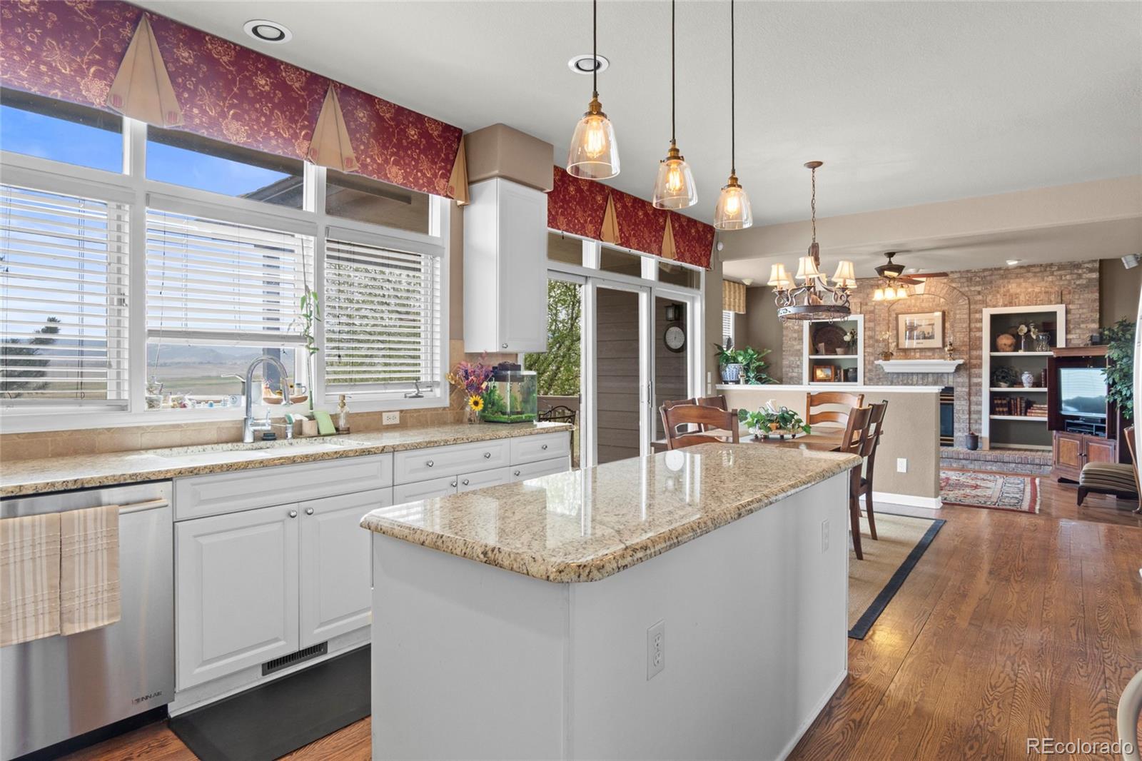 MLS Image #16 for 2606 s xenon way,lakewood, Colorado