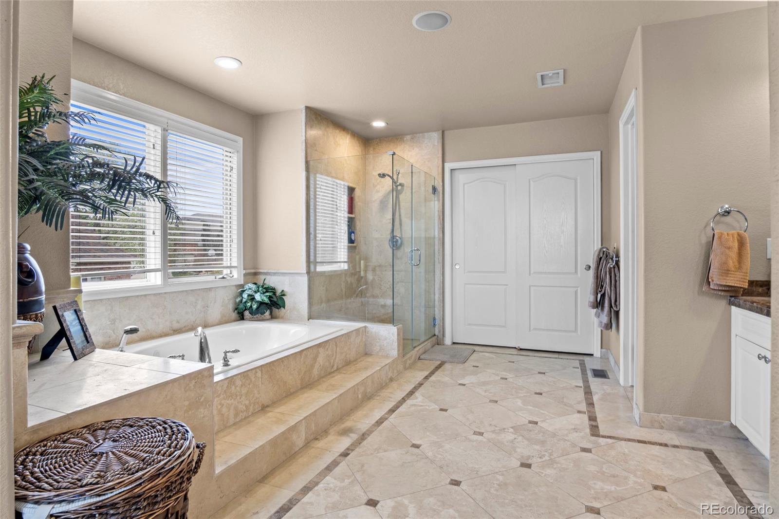 MLS Image #27 for 2606 s xenon way,lakewood, Colorado