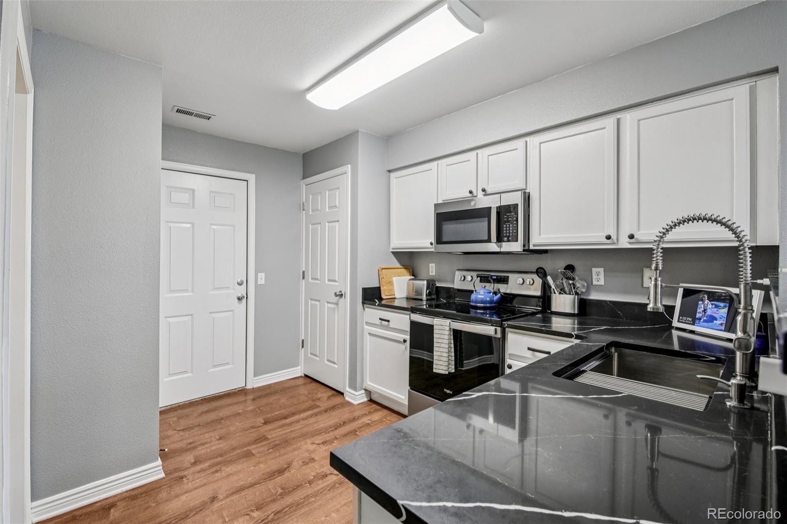 MLS Image #6 for 1397 w 112th avenue,denver, Colorado