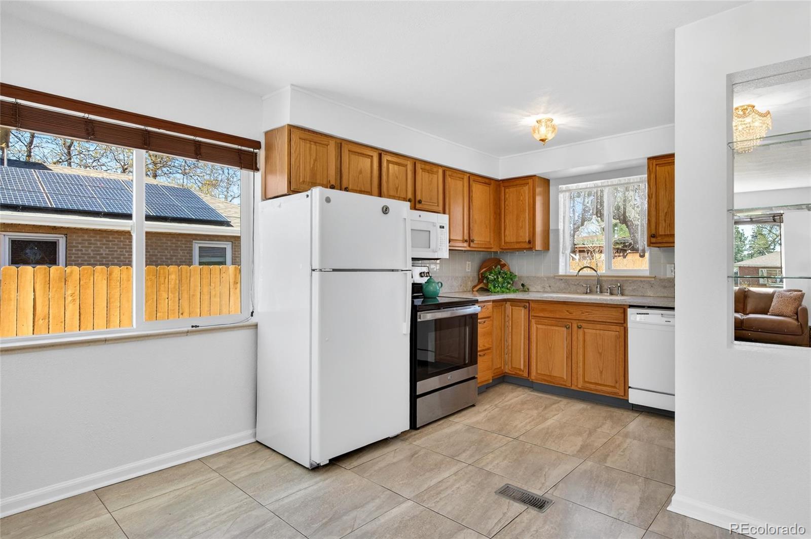 MLS Image #6 for 8165 w 17th avenue,lakewood, Colorado