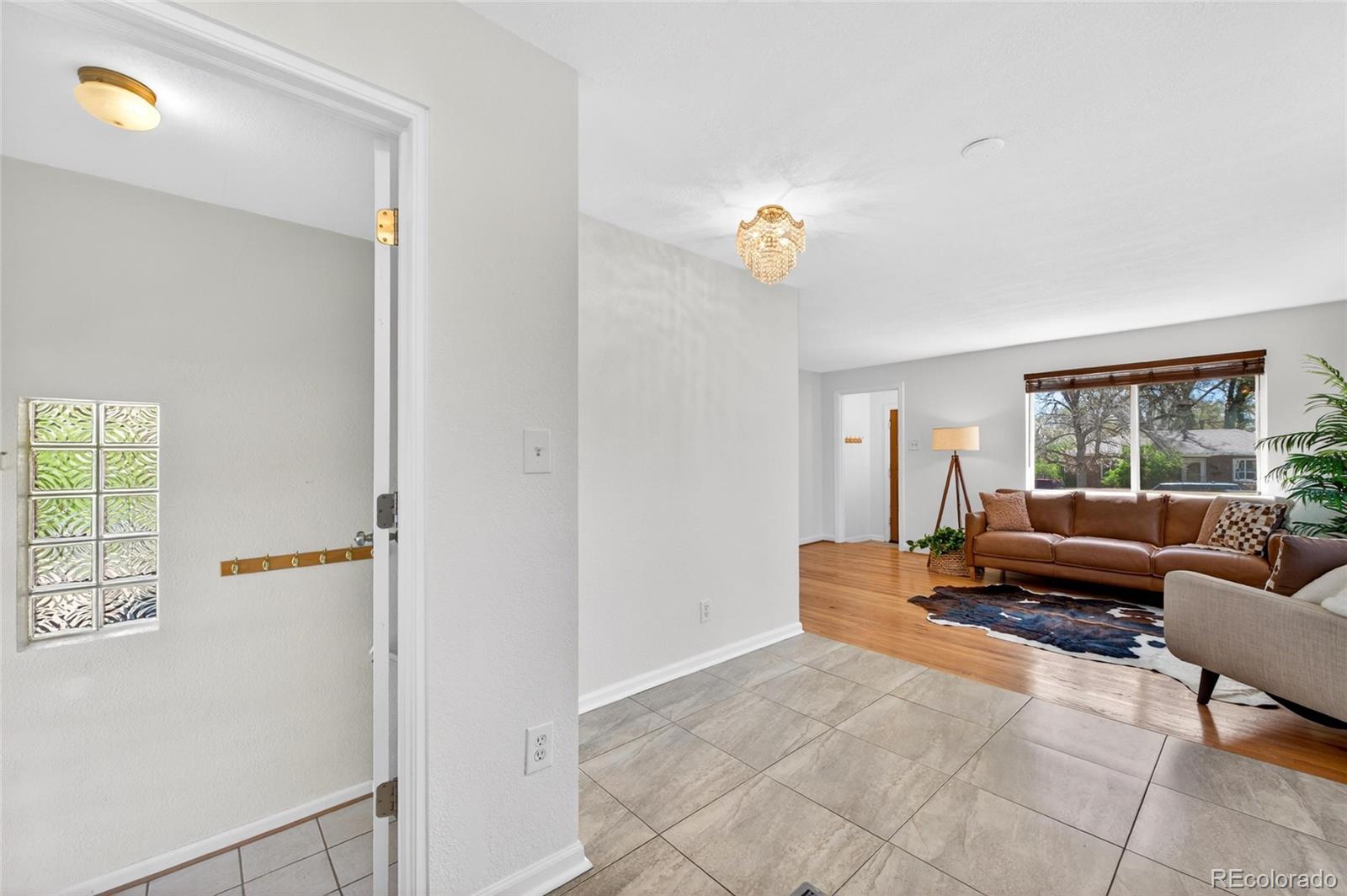 MLS Image #7 for 8165 w 17th avenue,lakewood, Colorado