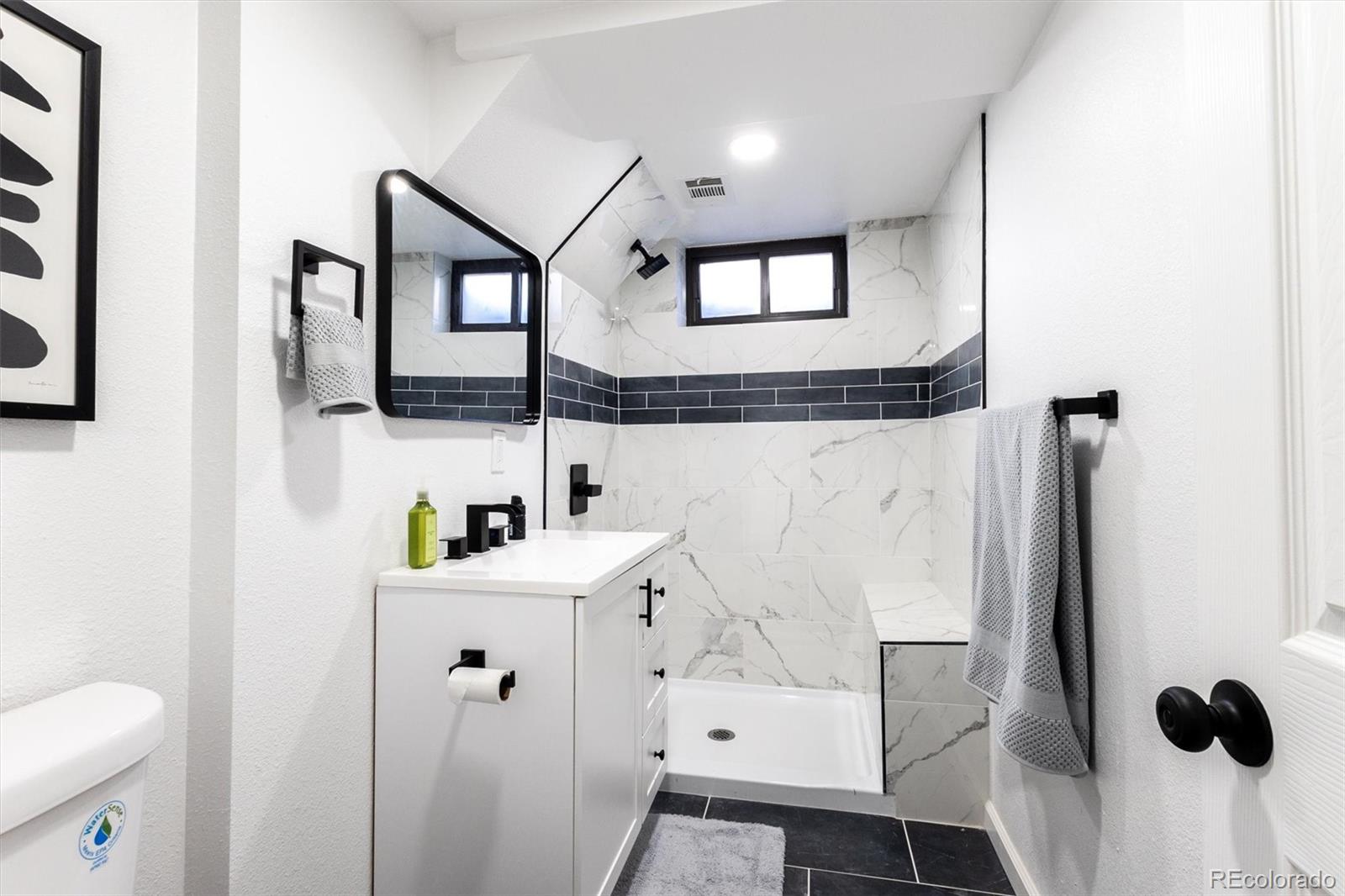MLS Image #21 for 2960  poplar street,denver, Colorado
