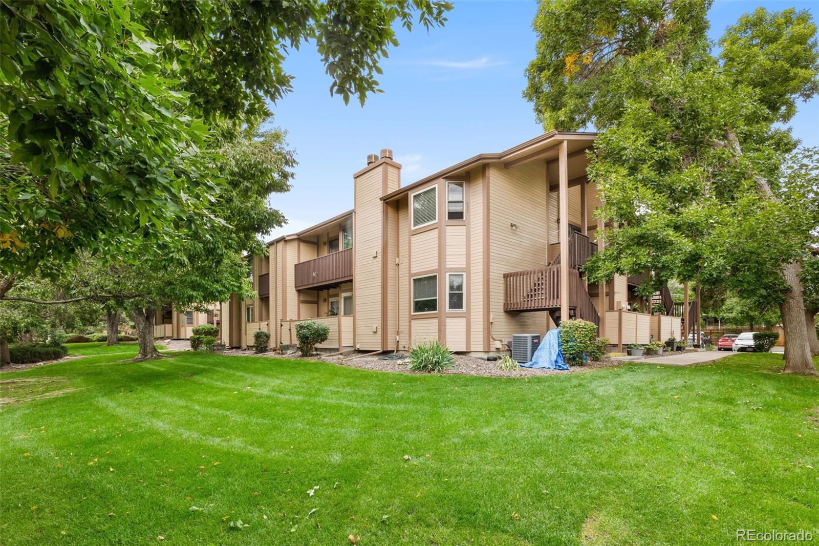 MLS Image #0 for 1075 s garrison street,lakewood, Colorado