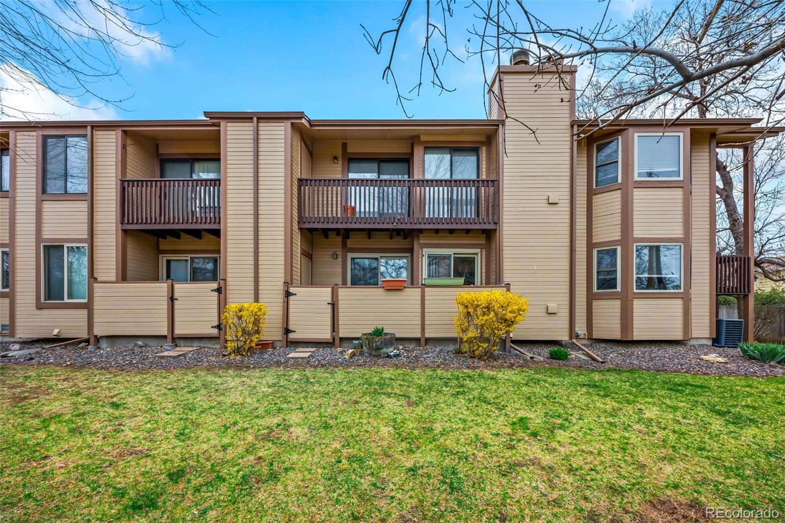MLS Image #2 for 1075 s garrison street,lakewood, Colorado