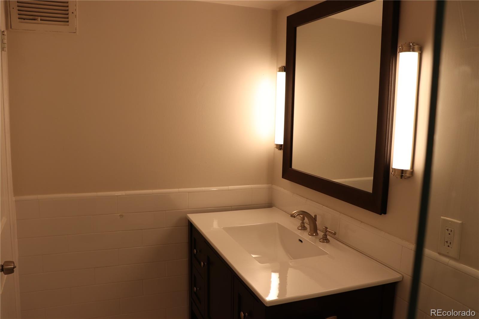 MLS Image #10 for 800 n washington street 803,denver, Colorado