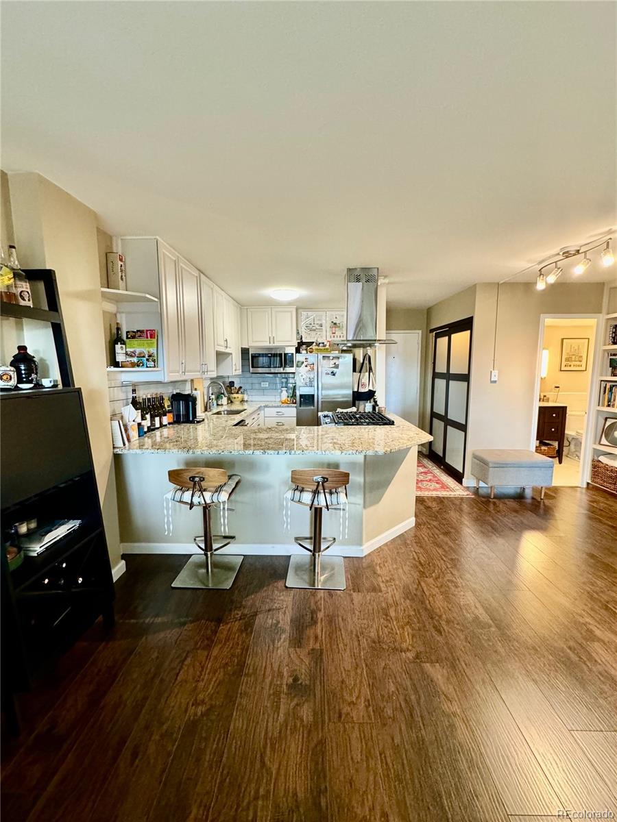 MLS Image #6 for 800 n washington street 803,denver, Colorado