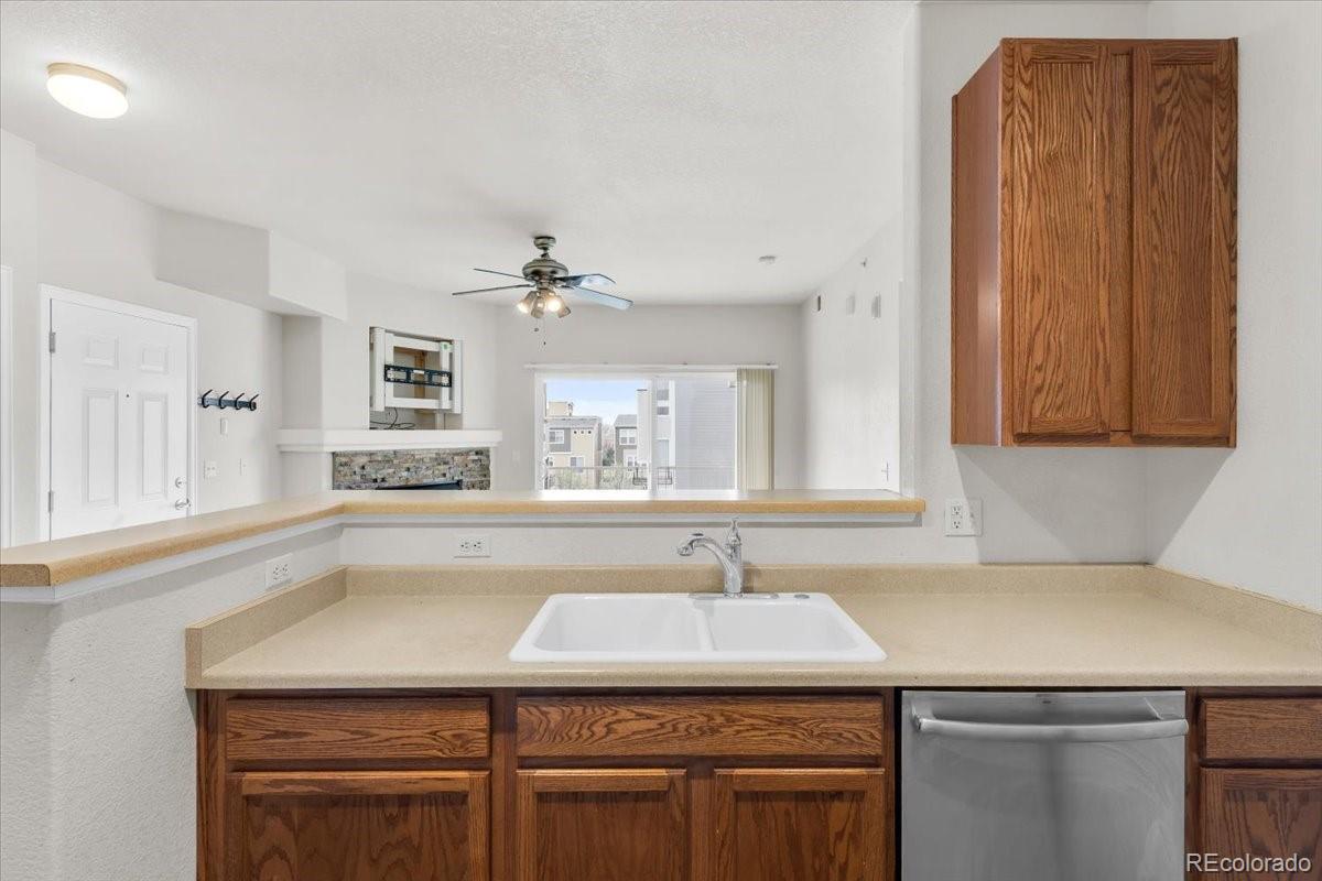 MLS Image #6 for 15700 e jamison drive,englewood, Colorado