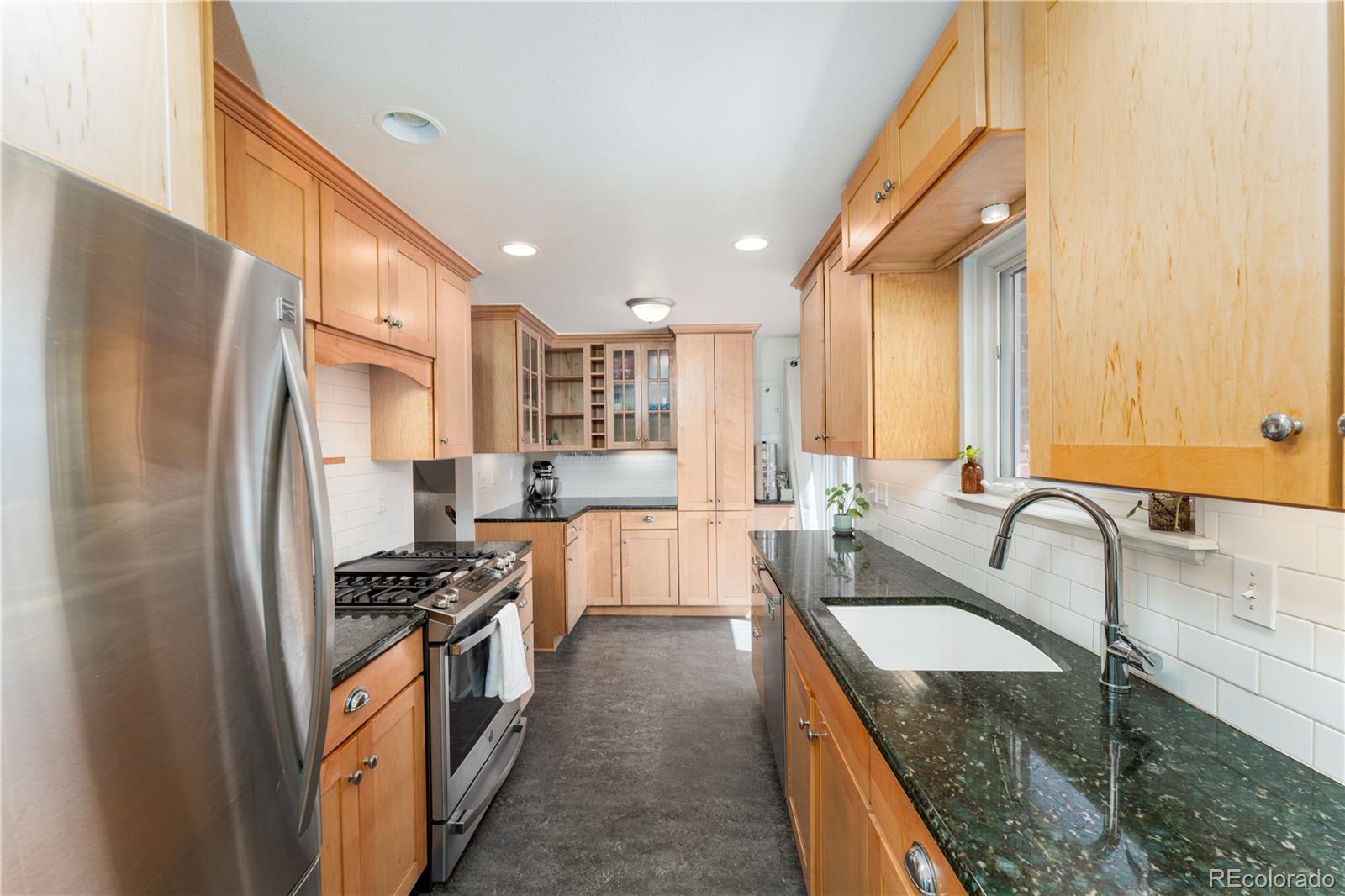 MLS Image #6 for 921  valley road,colorado springs, Colorado