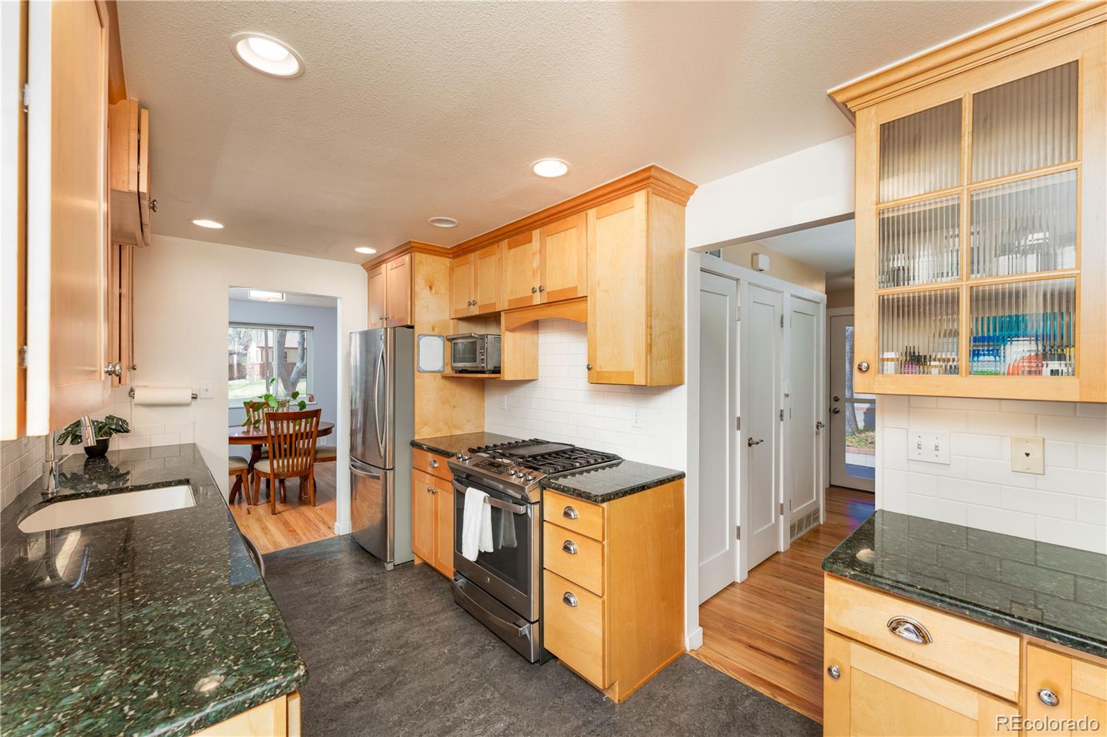 MLS Image #7 for 921  valley road,colorado springs, Colorado