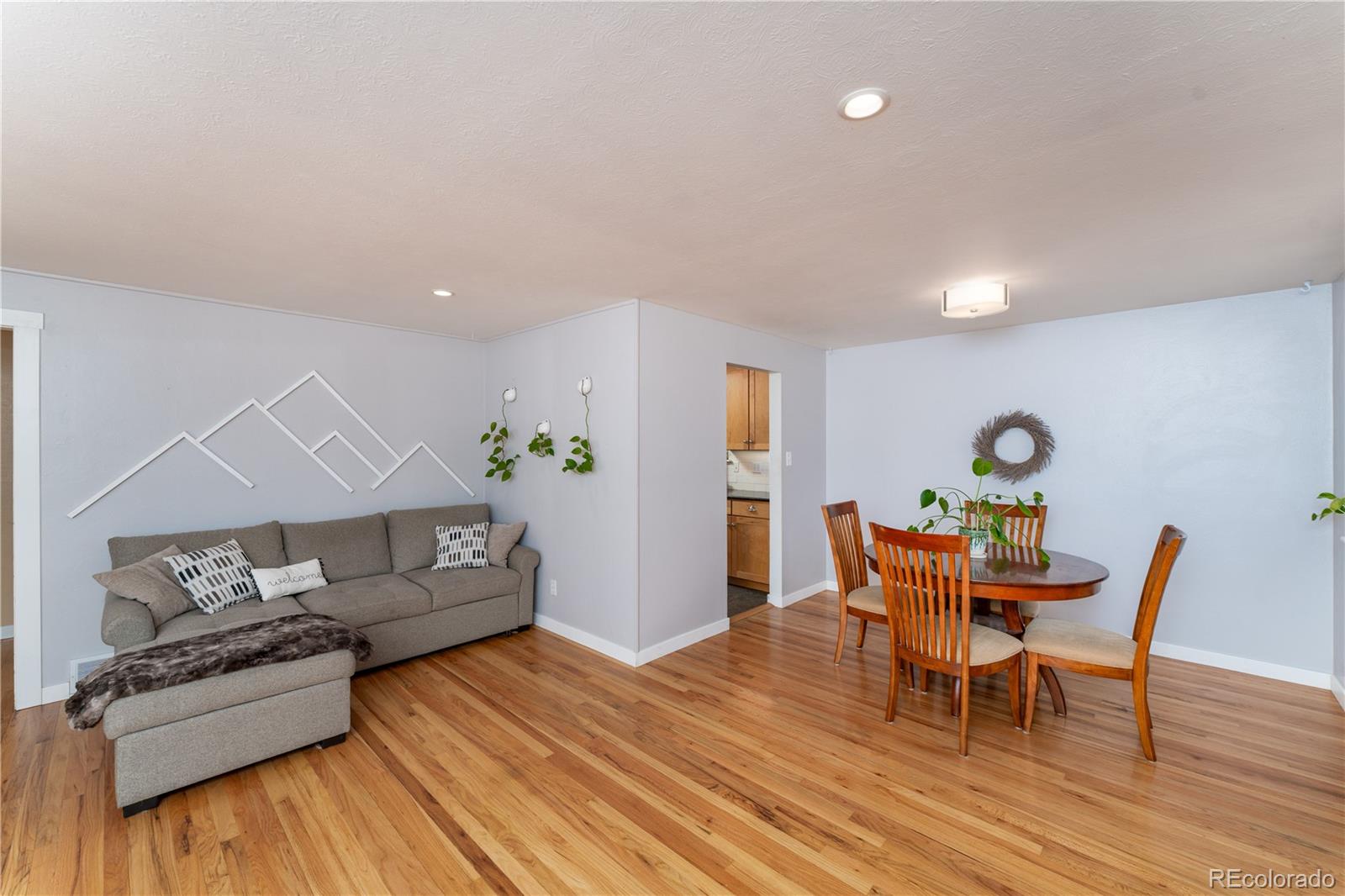 MLS Image #9 for 921  valley road,colorado springs, Colorado