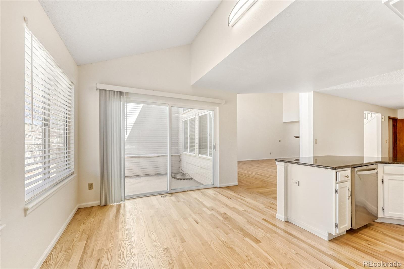 MLS Image #2 for 4927 s eagle circle,aurora, Colorado