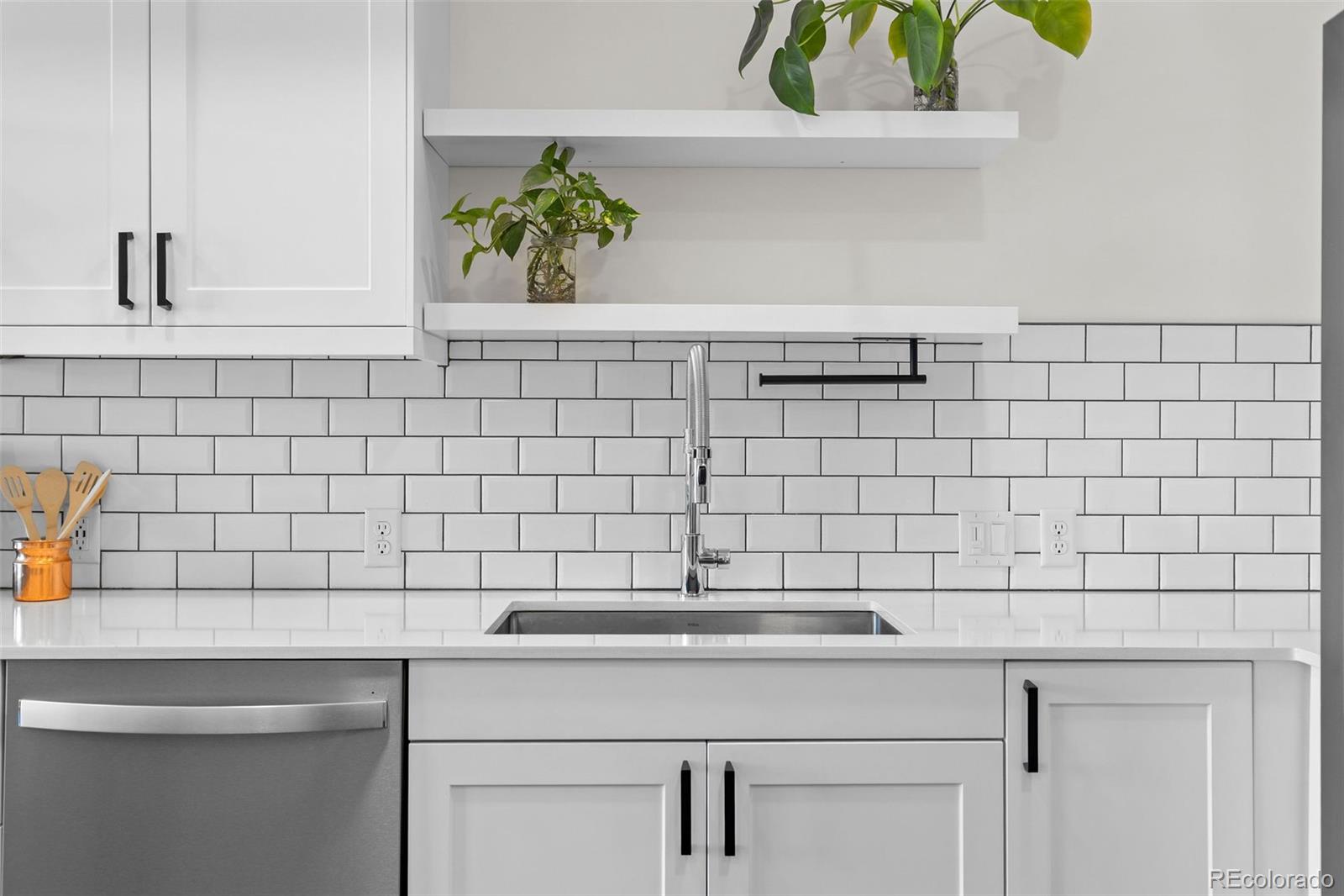 MLS Image #8 for 2876 w 53rd avenue,denver, Colorado