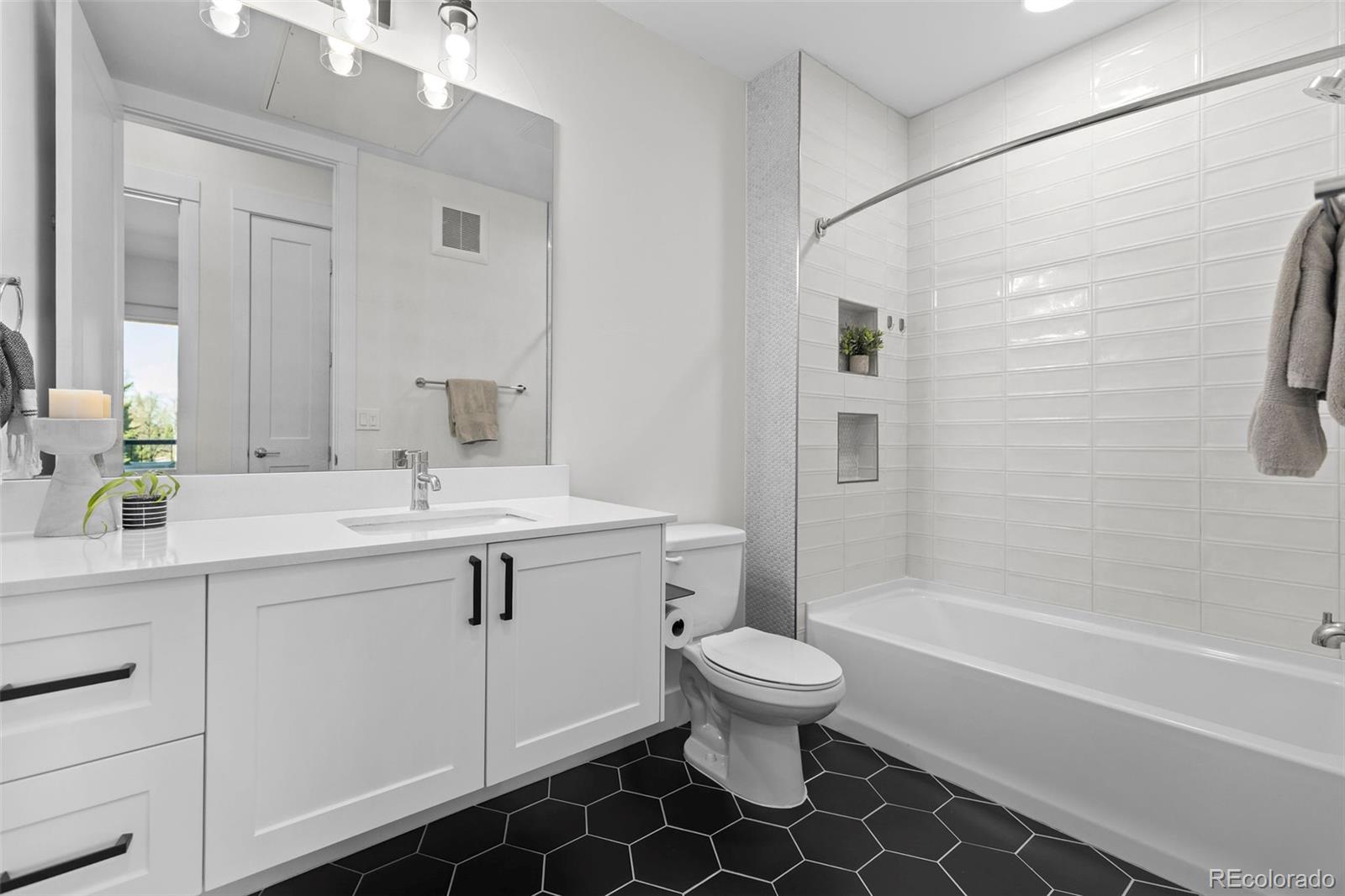 MLS Image #9 for 2876 w 53rd avenue,denver, Colorado