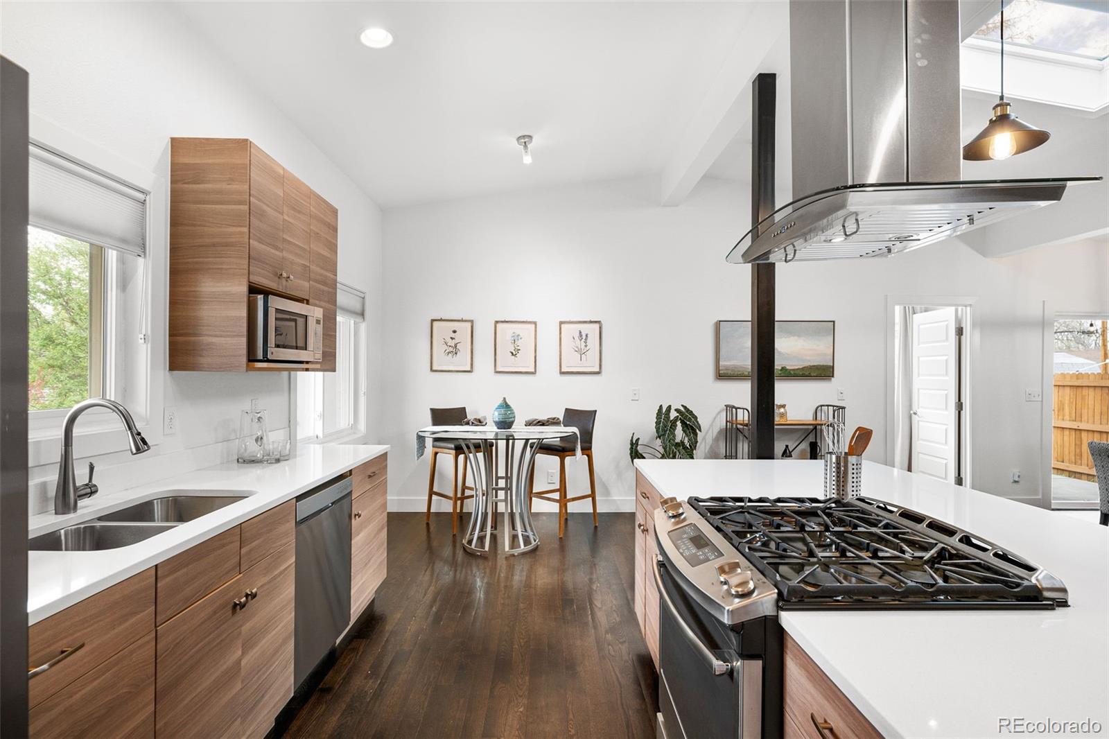 MLS Image #10 for 901  glencoe street,denver, Colorado