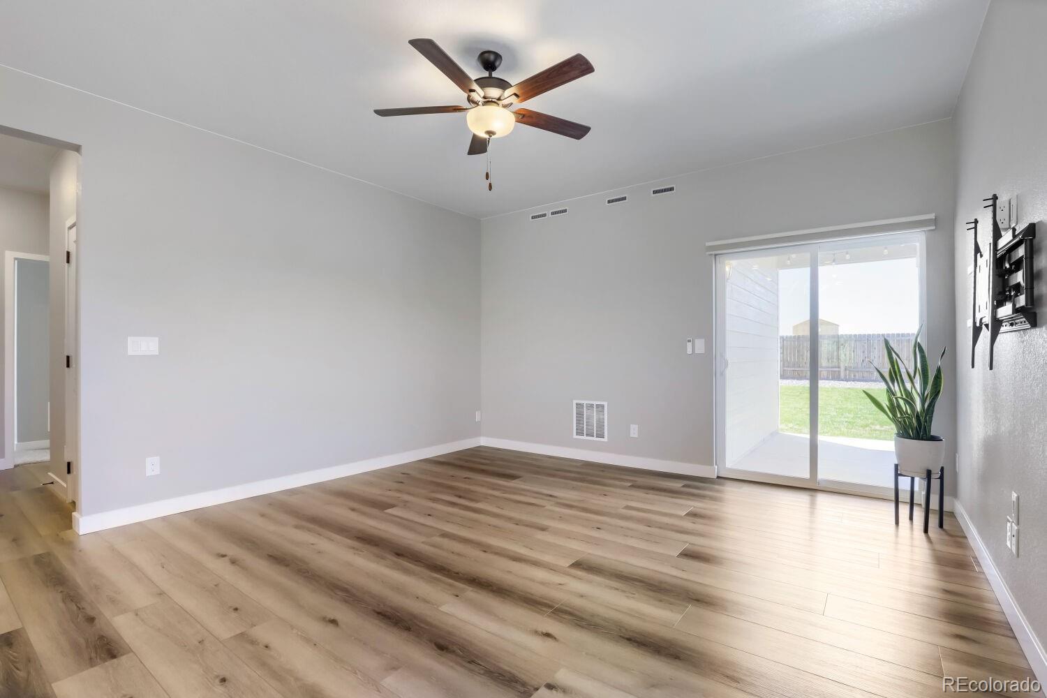 MLS Image #6 for 17714 e 94th drive,commerce city, Colorado