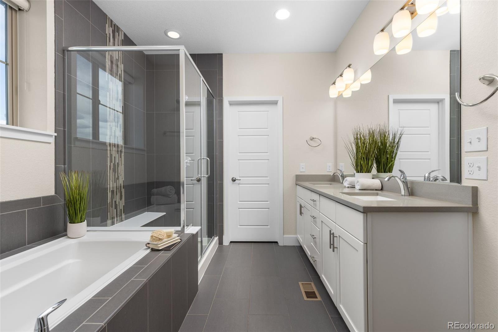 MLS Image #20 for 9103 e 61st place,denver, Colorado