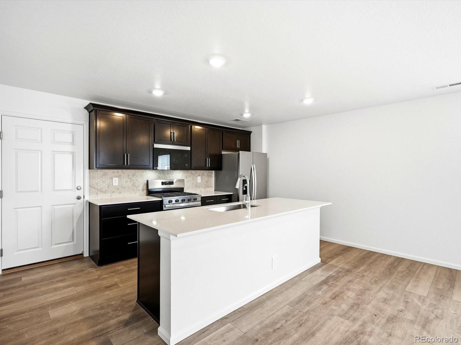 MLS Image #8 for 21234 e 65th drive,aurora, Colorado