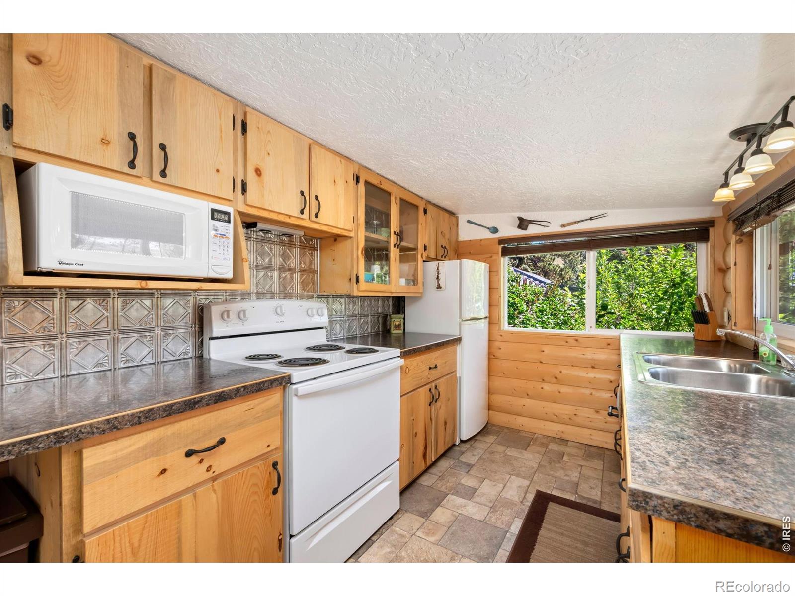 MLS Image #13 for 47  falls creek drive,bellvue, Colorado