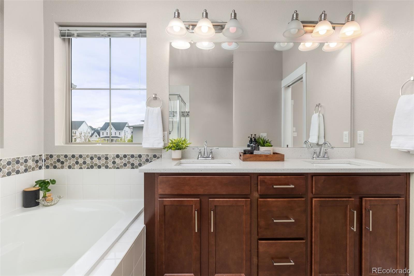 MLS Image #27 for 10080 e 59th drive,denver, Colorado