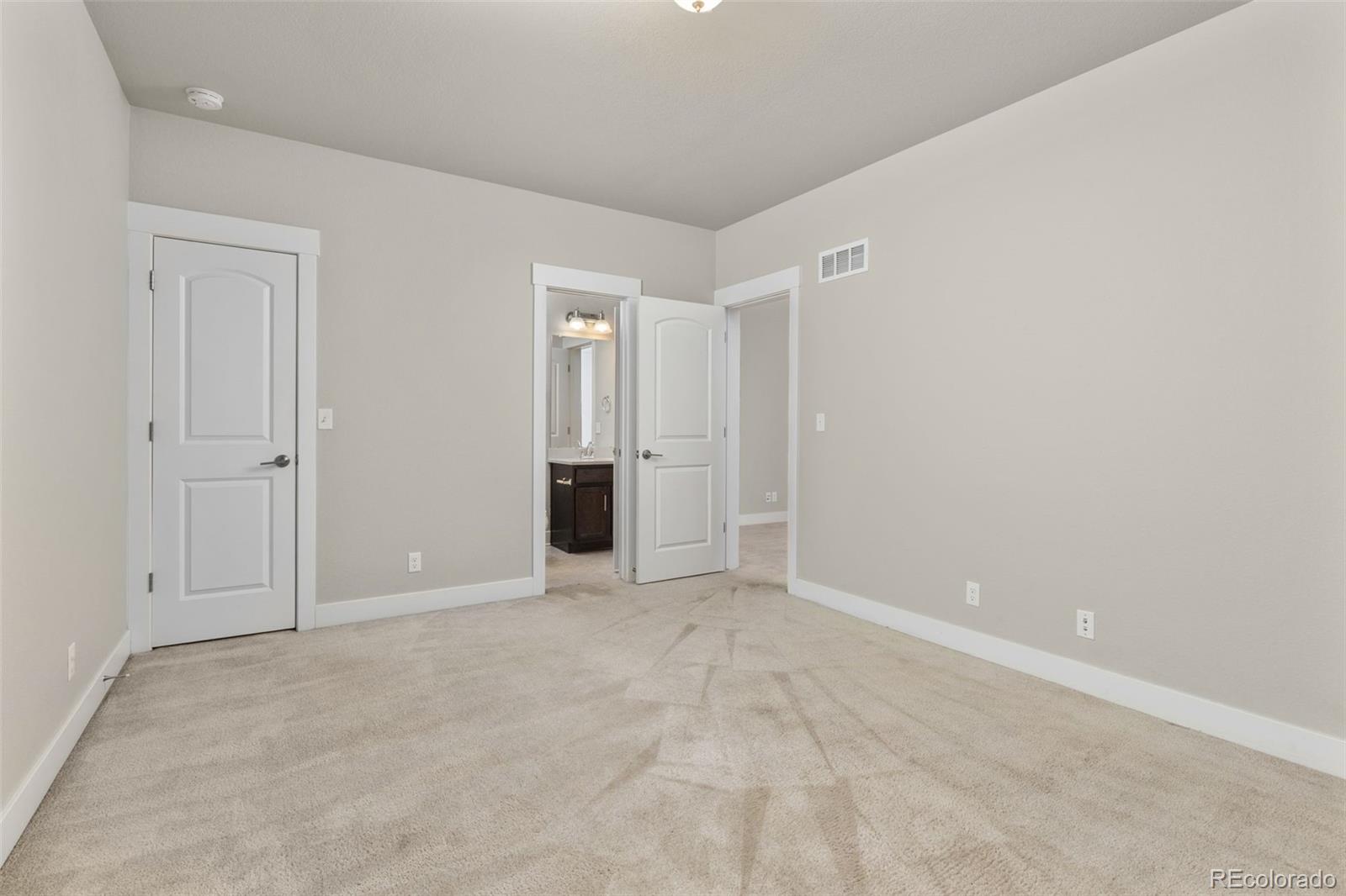 MLS Image #36 for 10080 e 59th drive,denver, Colorado