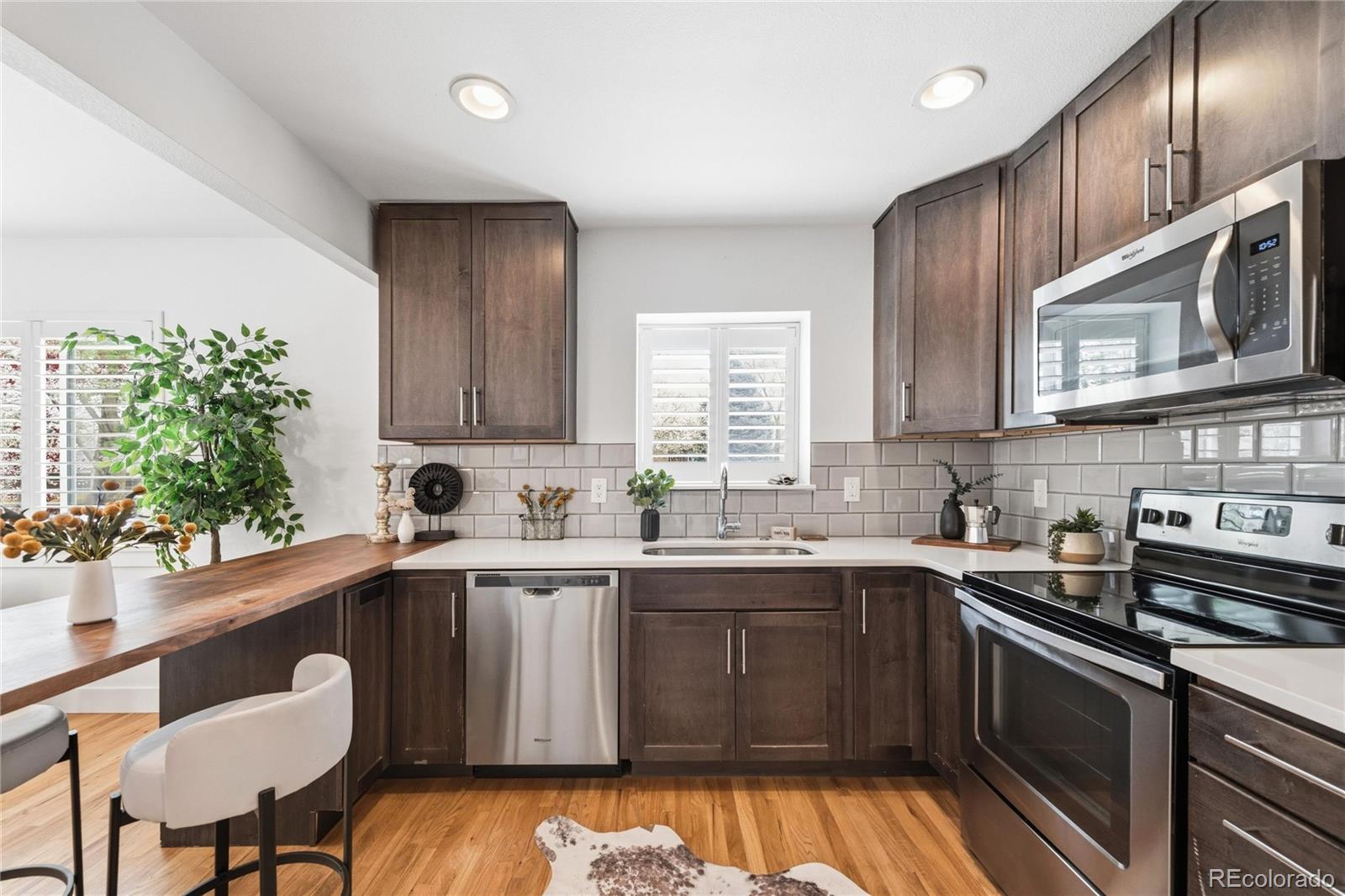MLS Image #10 for 3127 n saint paul street,denver, Colorado