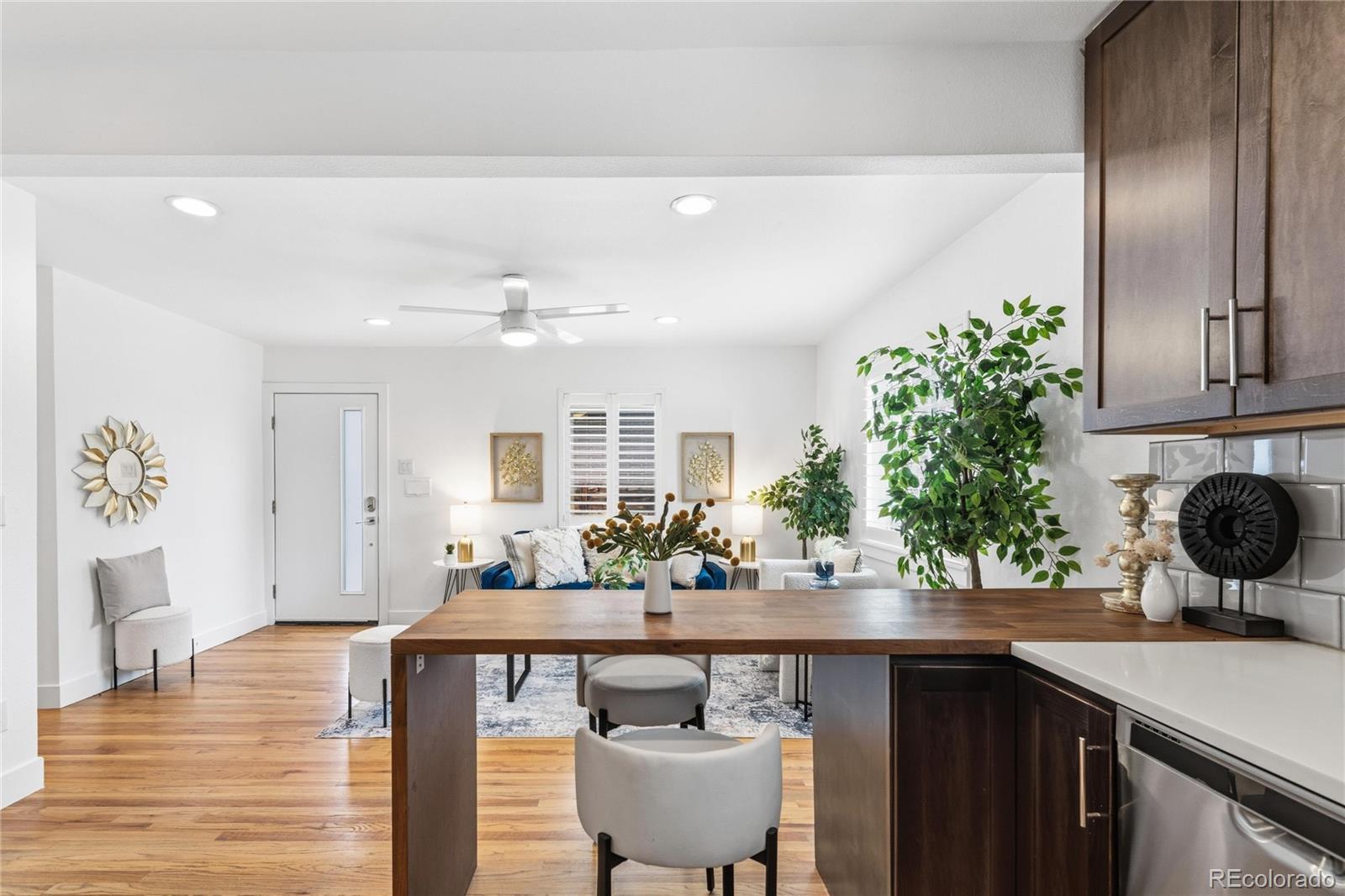 MLS Image #12 for 3127 n saint paul street,denver, Colorado