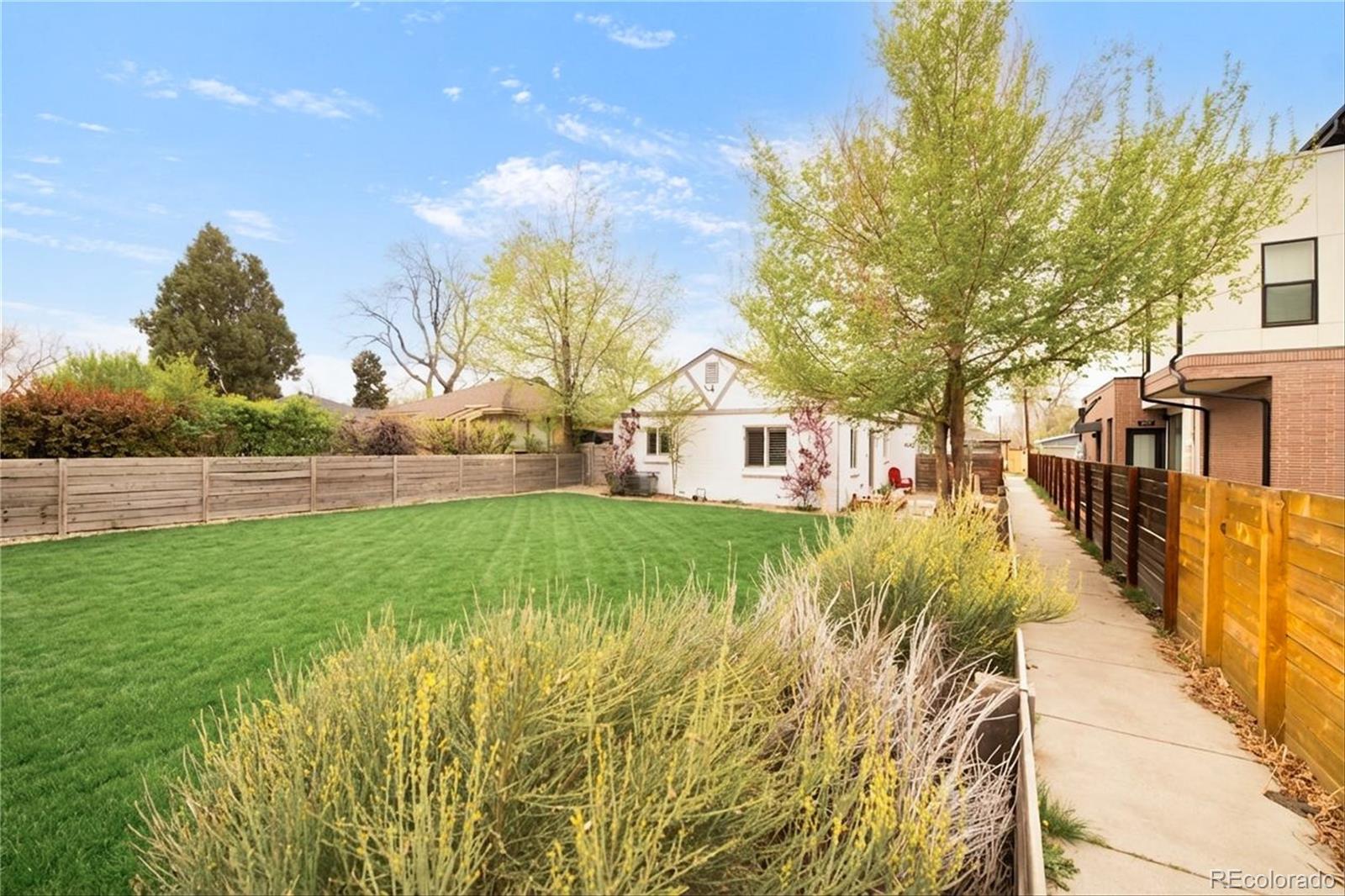 MLS Image #24 for 3127 n saint paul street,denver, Colorado
