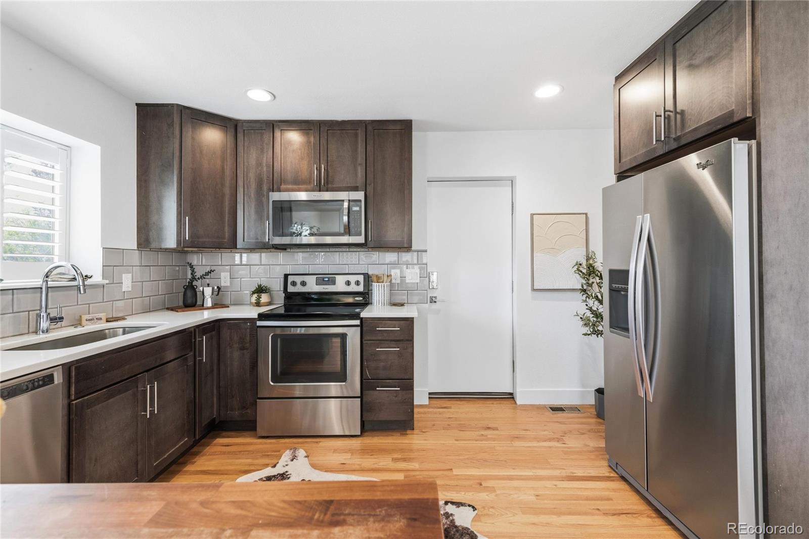 MLS Image #9 for 3127 n saint paul street,denver, Colorado