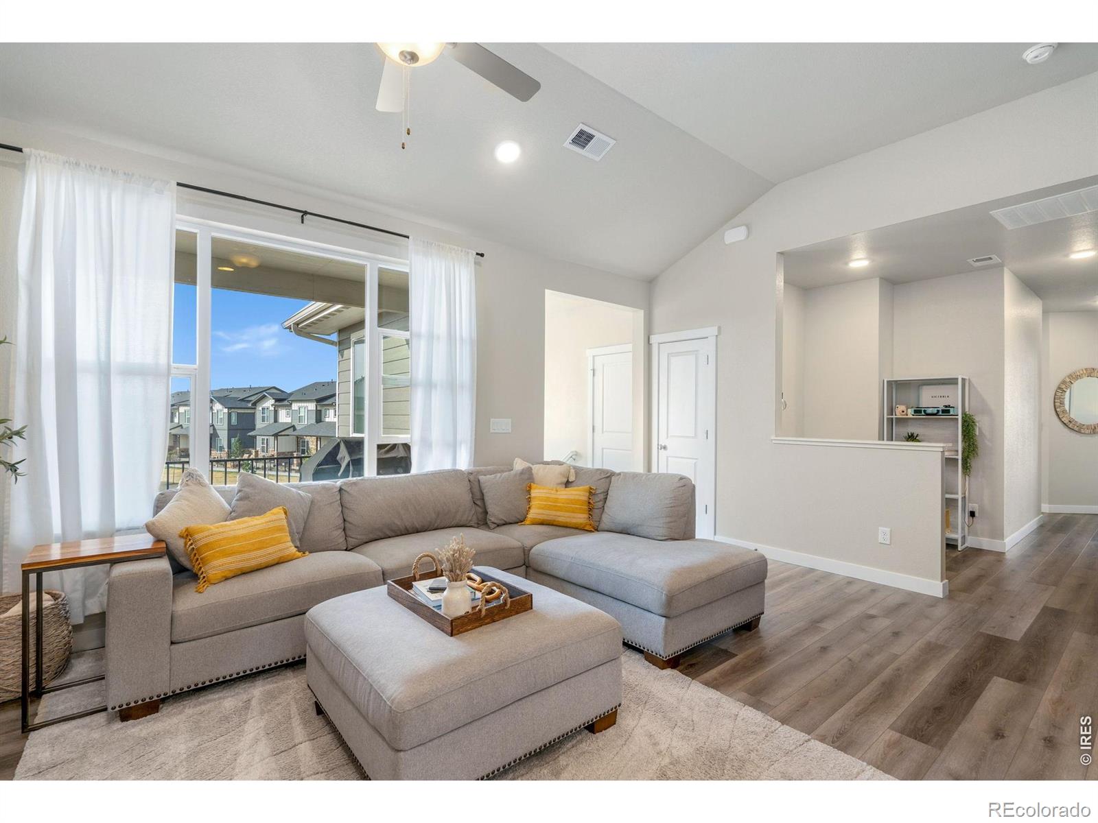 MLS Image #4 for 4185 n park drive,loveland, Colorado