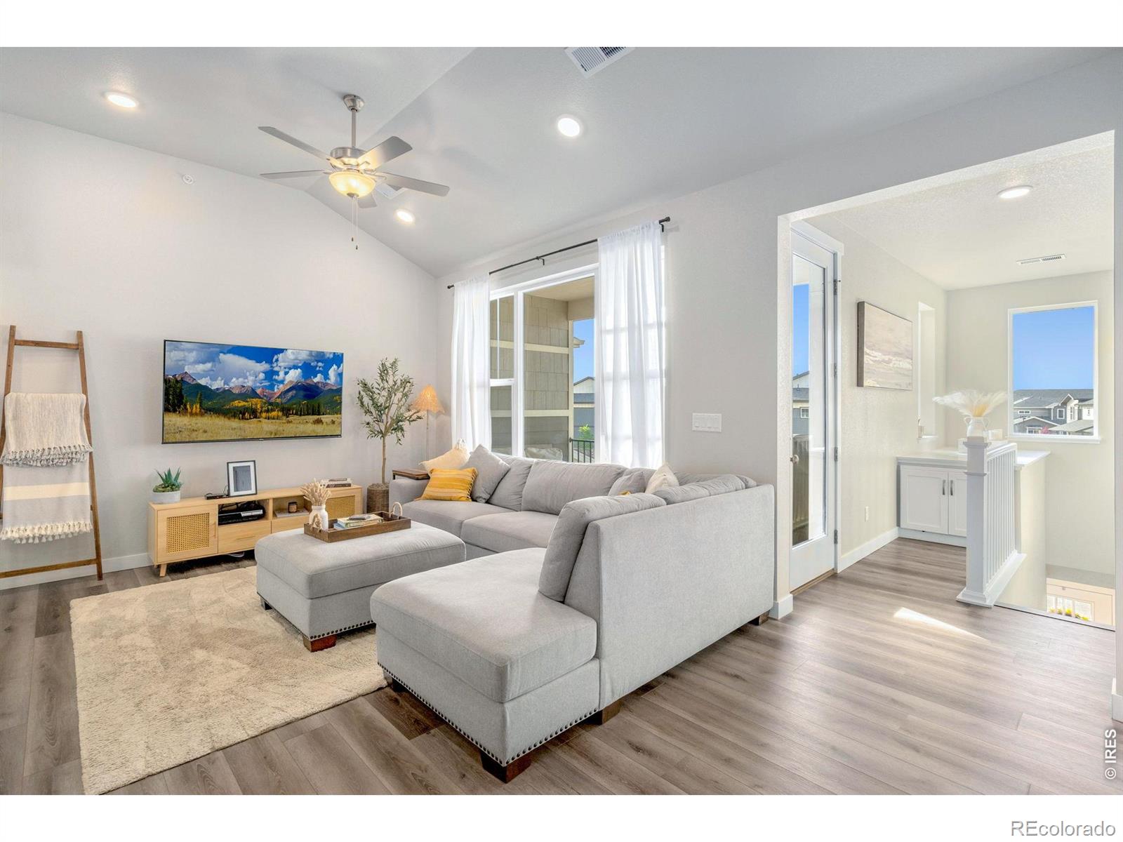 MLS Image #5 for 4185 n park drive,loveland, Colorado