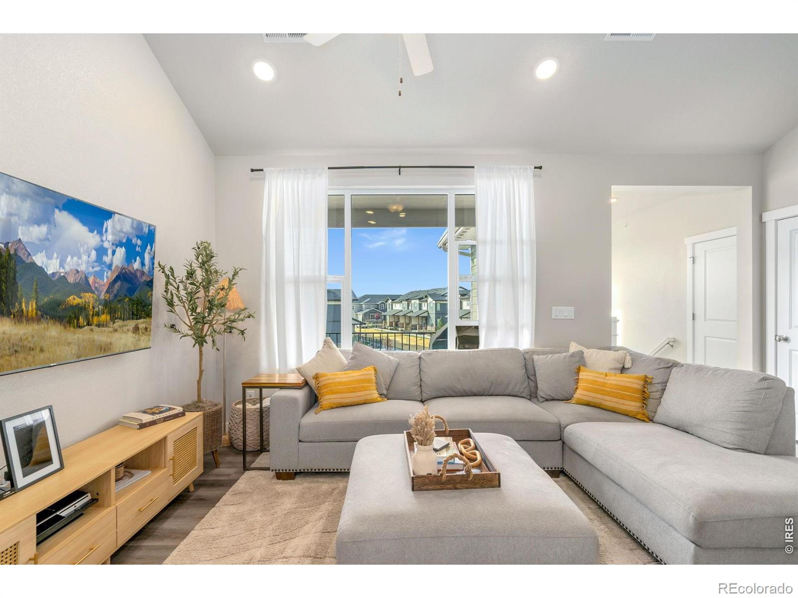 MLS Image #6 for 4185 n park drive,loveland, Colorado