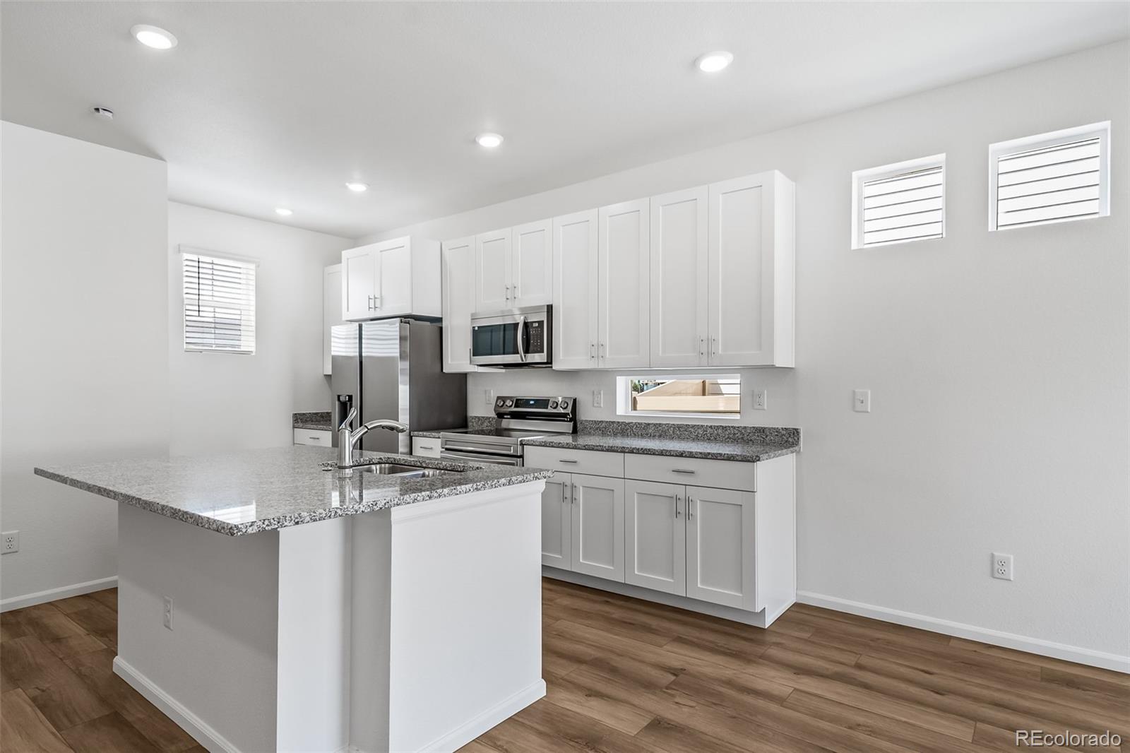 MLS Image #2 for 22387 e 39th avenue,aurora, Colorado