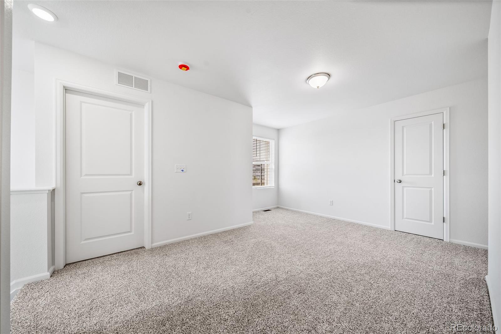 MLS Image #23 for 22387 e 39th avenue,aurora, Colorado