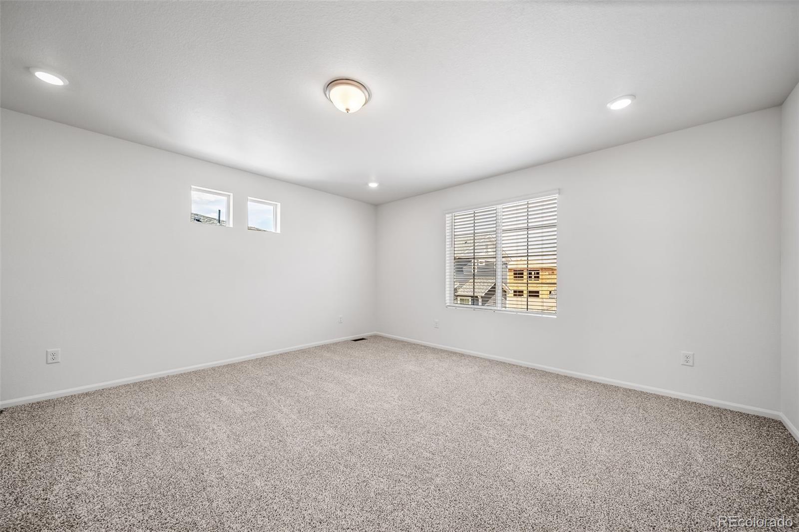 MLS Image #29 for 22387 e 39th avenue,aurora, Colorado