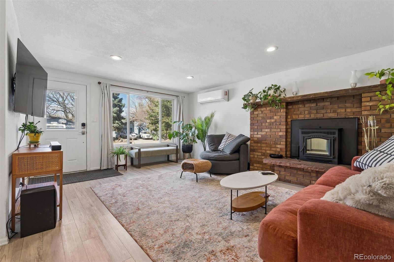 MLS Image #3 for 604 w 9th street,loveland, Colorado