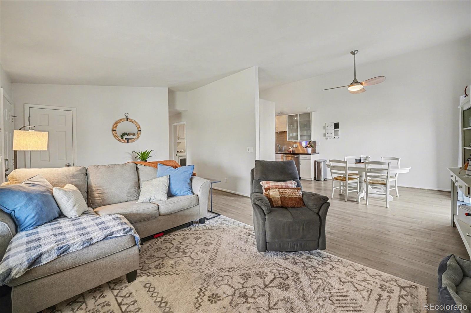 MLS Image #4 for 6922 w 87th way,arvada, Colorado