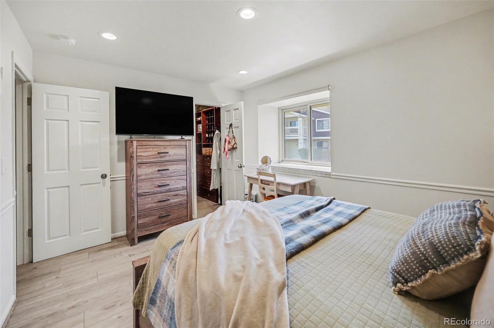 MLS Image #8 for 6922 w 87th way,arvada, Colorado