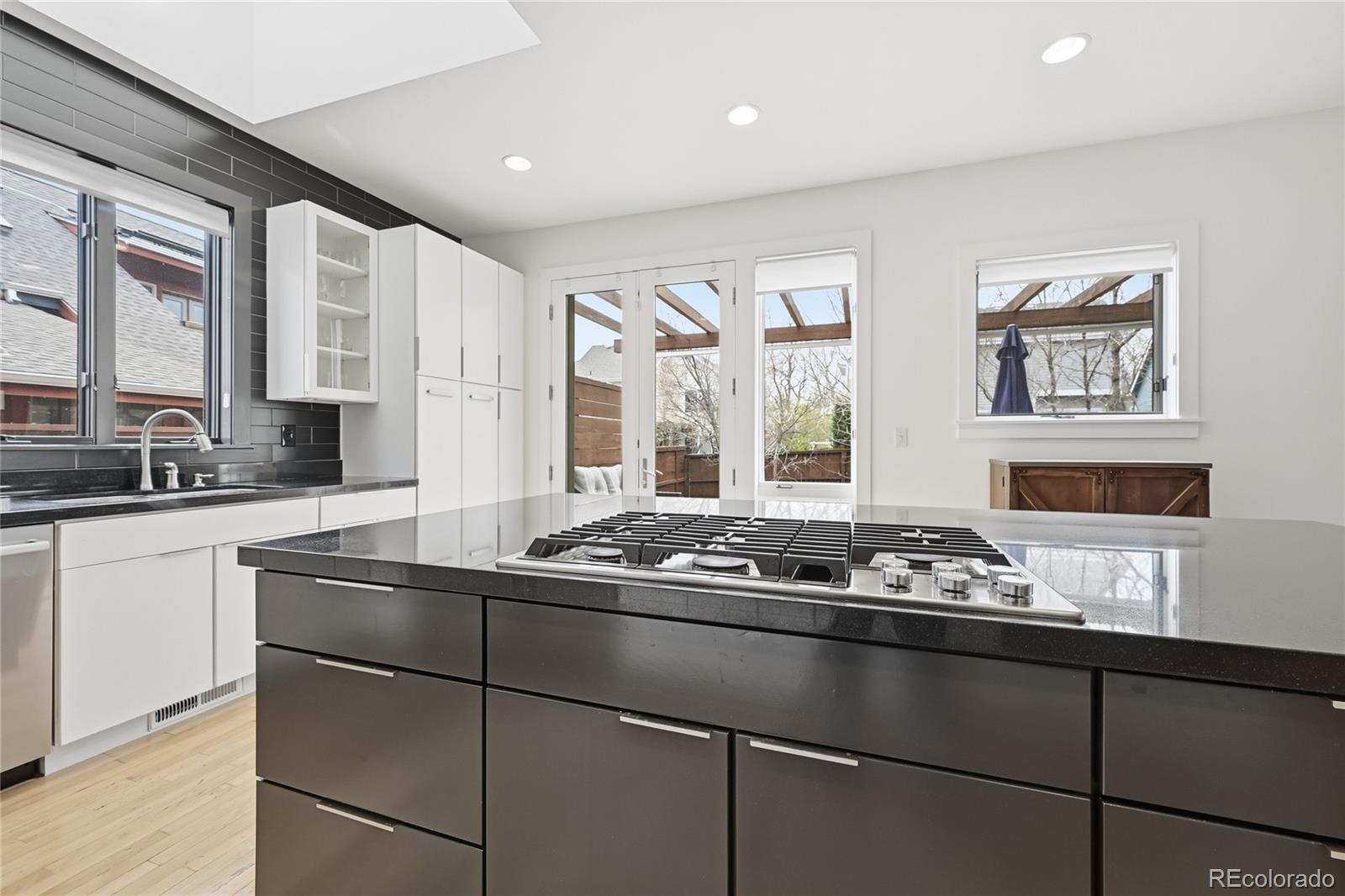 MLS Image #12 for 860  union avenue,boulder, Colorado